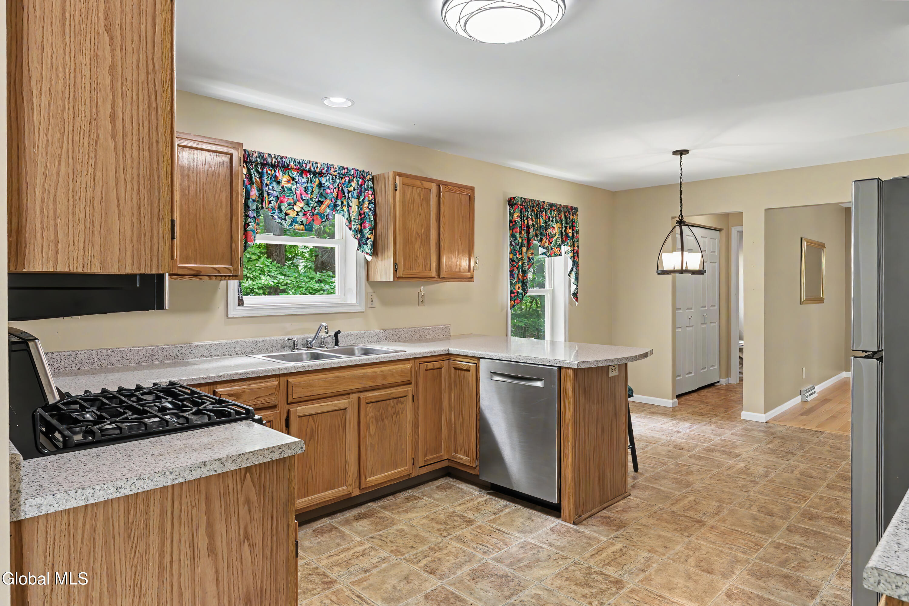 30 Oak View Drive