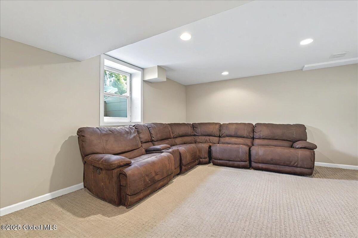 10 Maya Drive, Gansevoort, New York image 40
