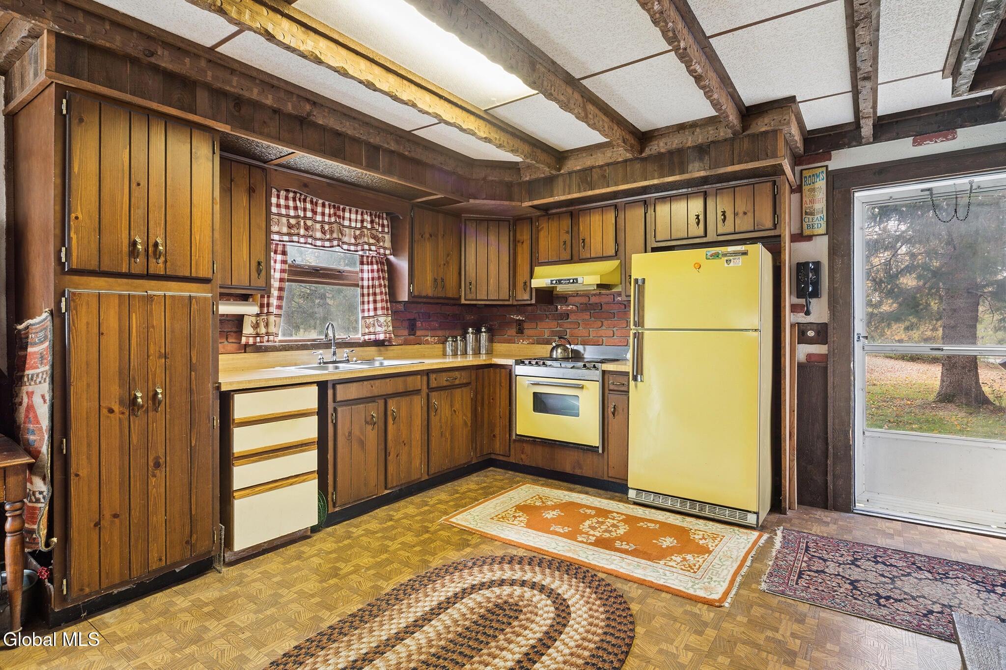 112 Rossman Hill Road