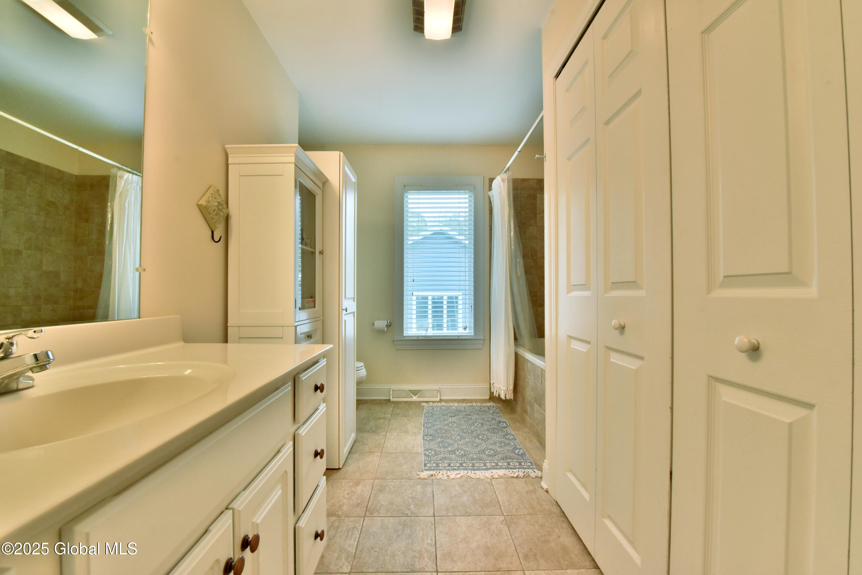 3043 E Southshore Drive, Hagaman, New York image 37