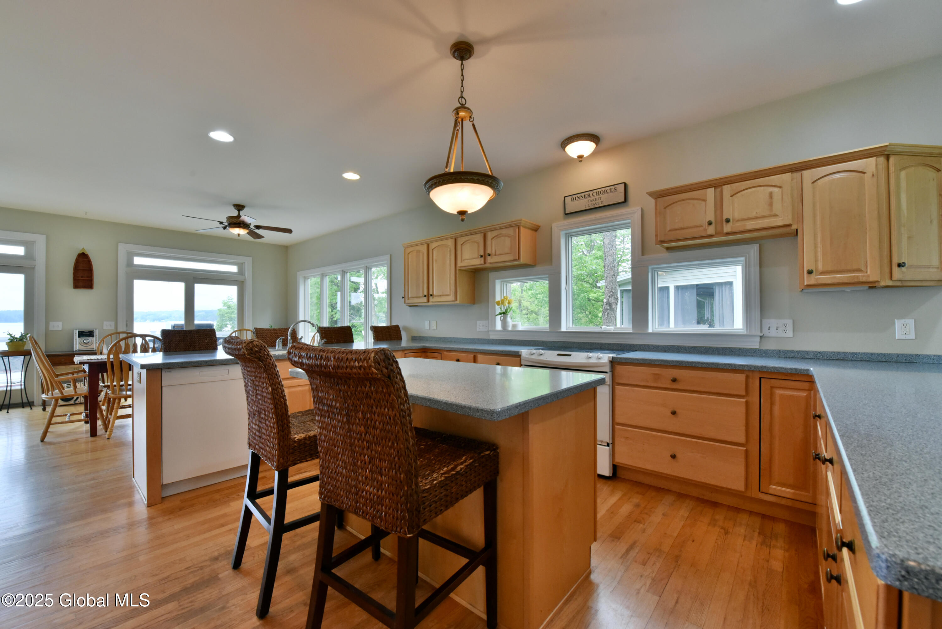 3043 E Southshore Drive, Hagaman, New York image 11