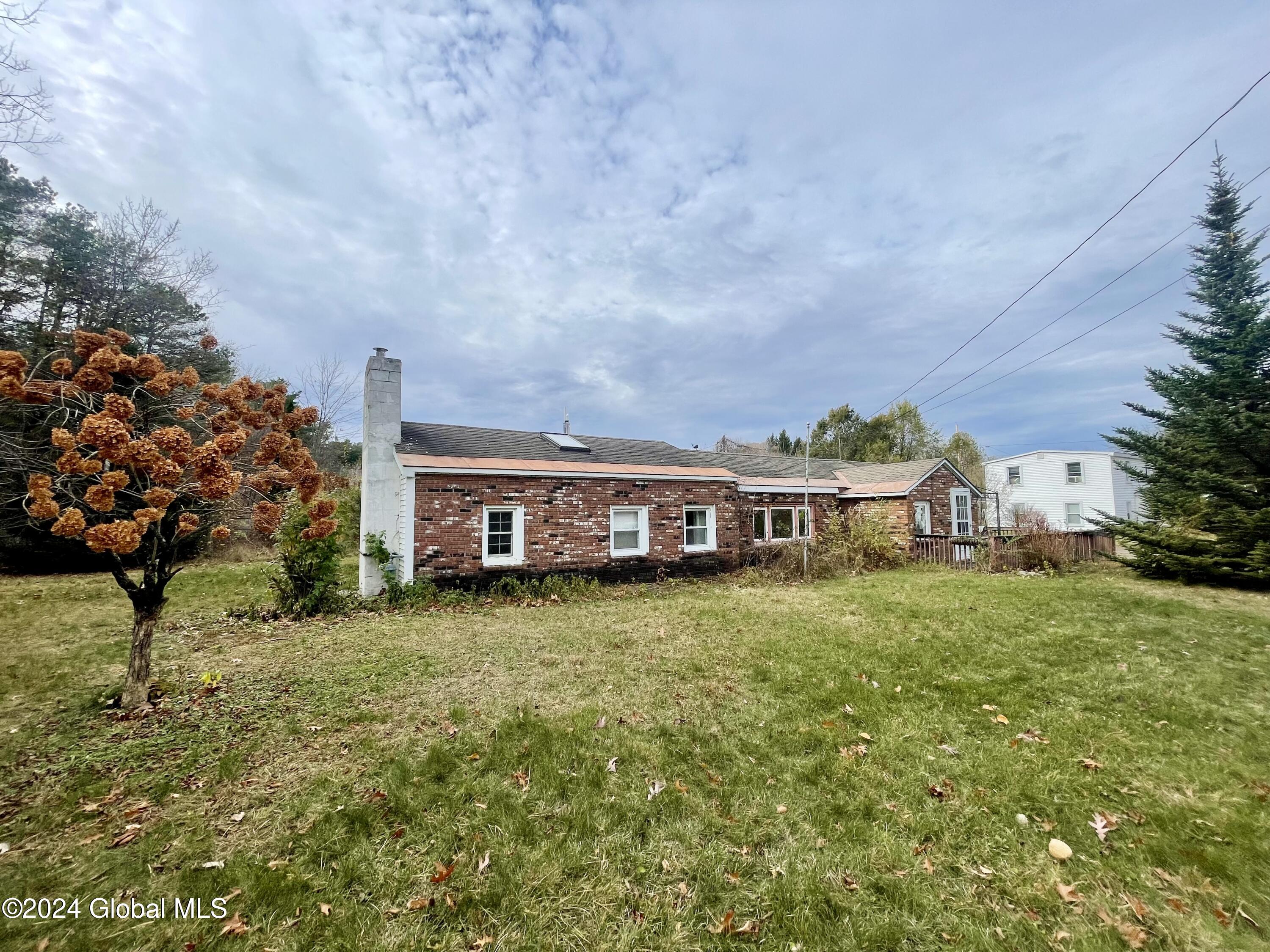 19 Feld Avenue, Queensbury, New York image 4