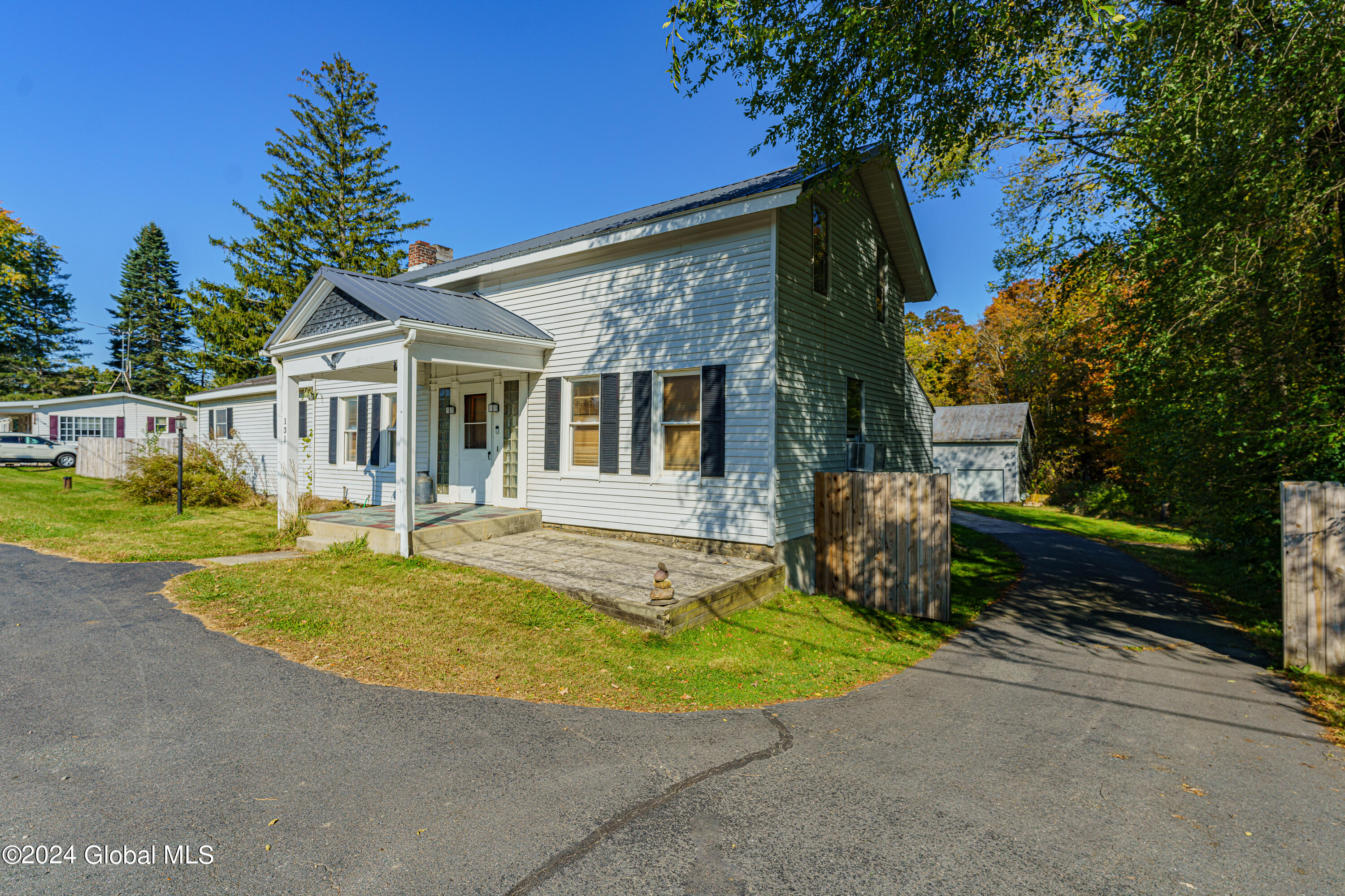 131 Tomhannock Road, Valley Falls, New York image 3