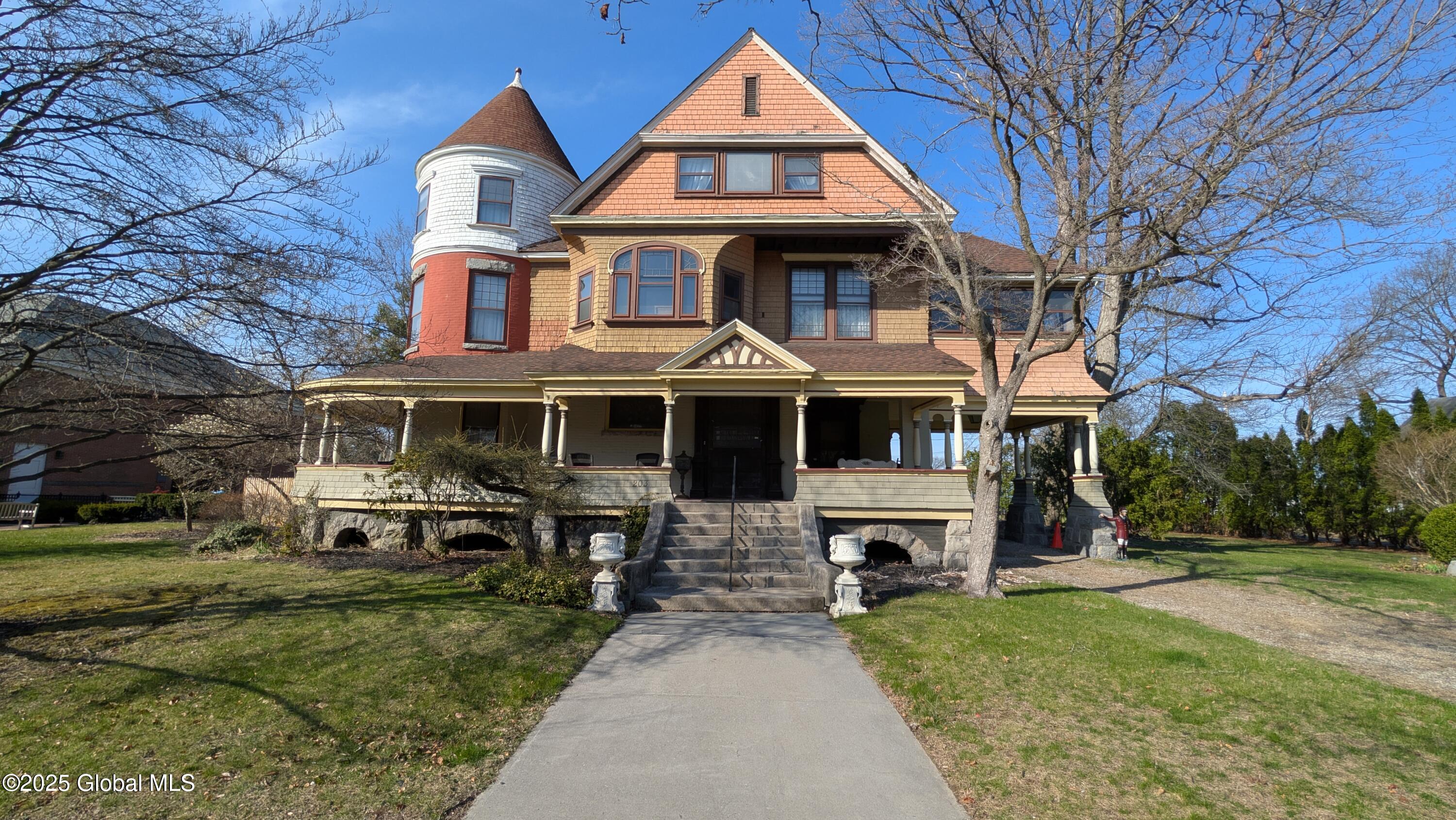 203 Union Avenue, Saratoga Springs, New York image 13