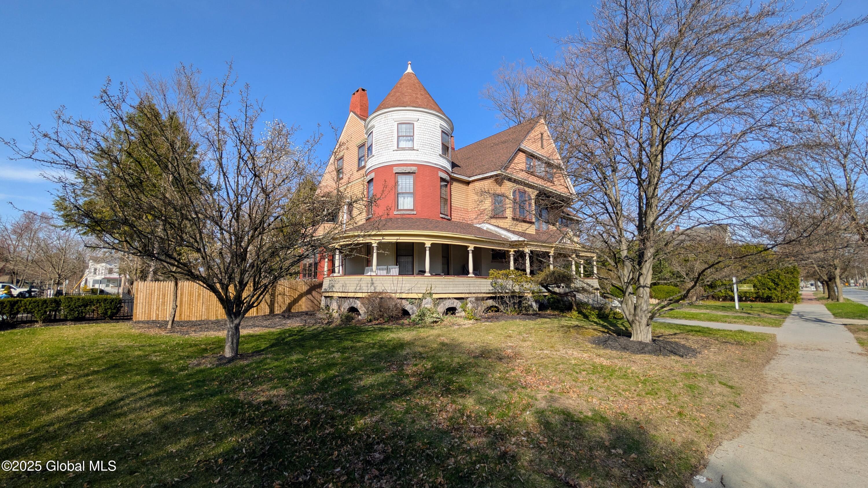 203 Union Avenue, Saratoga Springs, New York image 4
