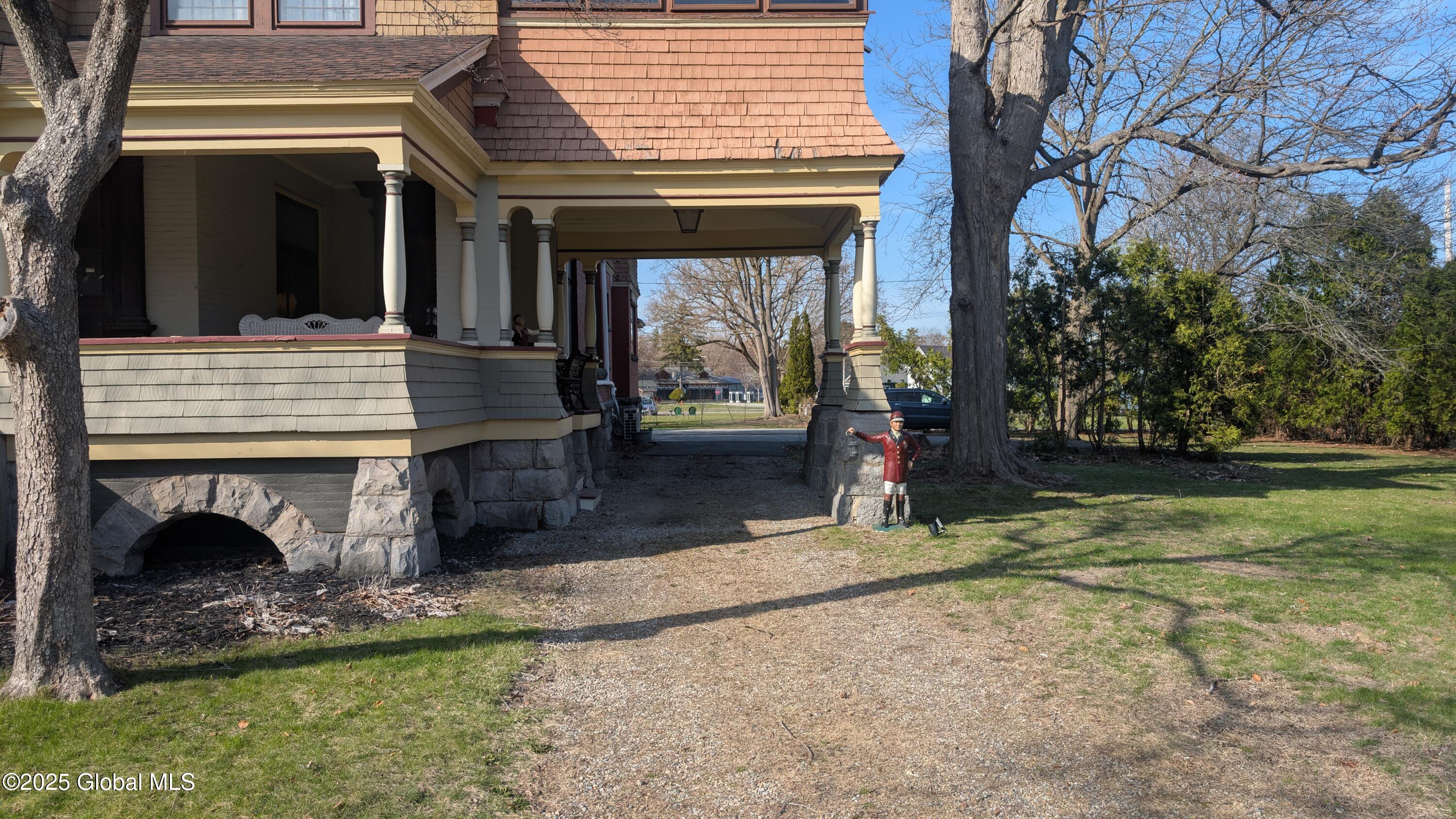 203 Union Avenue, Saratoga Springs, New York image 11