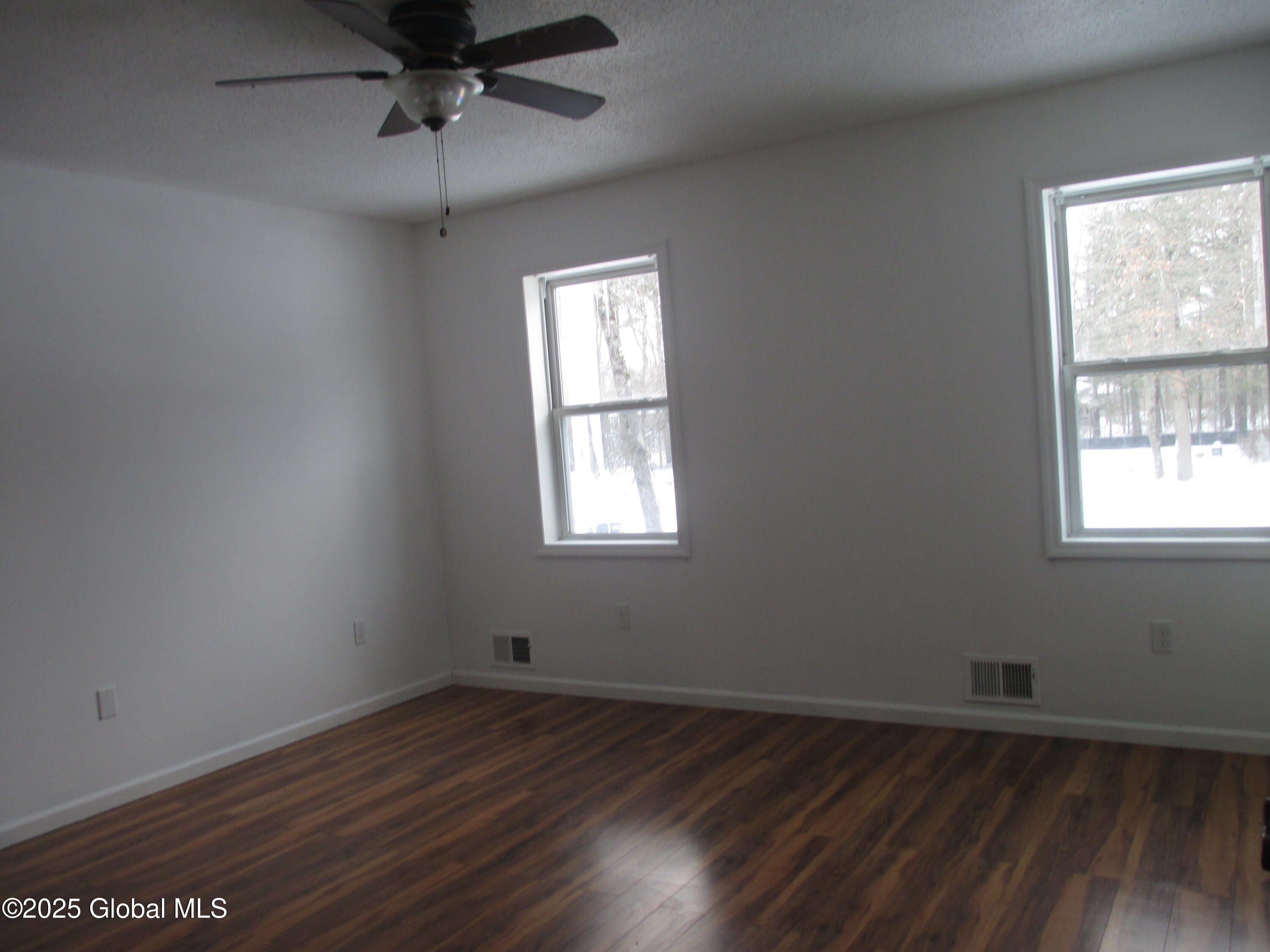 122 Karen Lane, Gansevoort, New York image 4