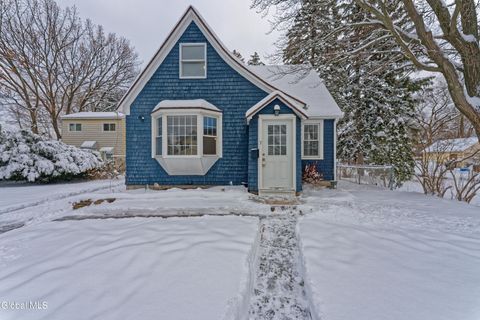 Photo of 7 Pinehurst Road, Albany, NY 12205 (MLS # 202530419)