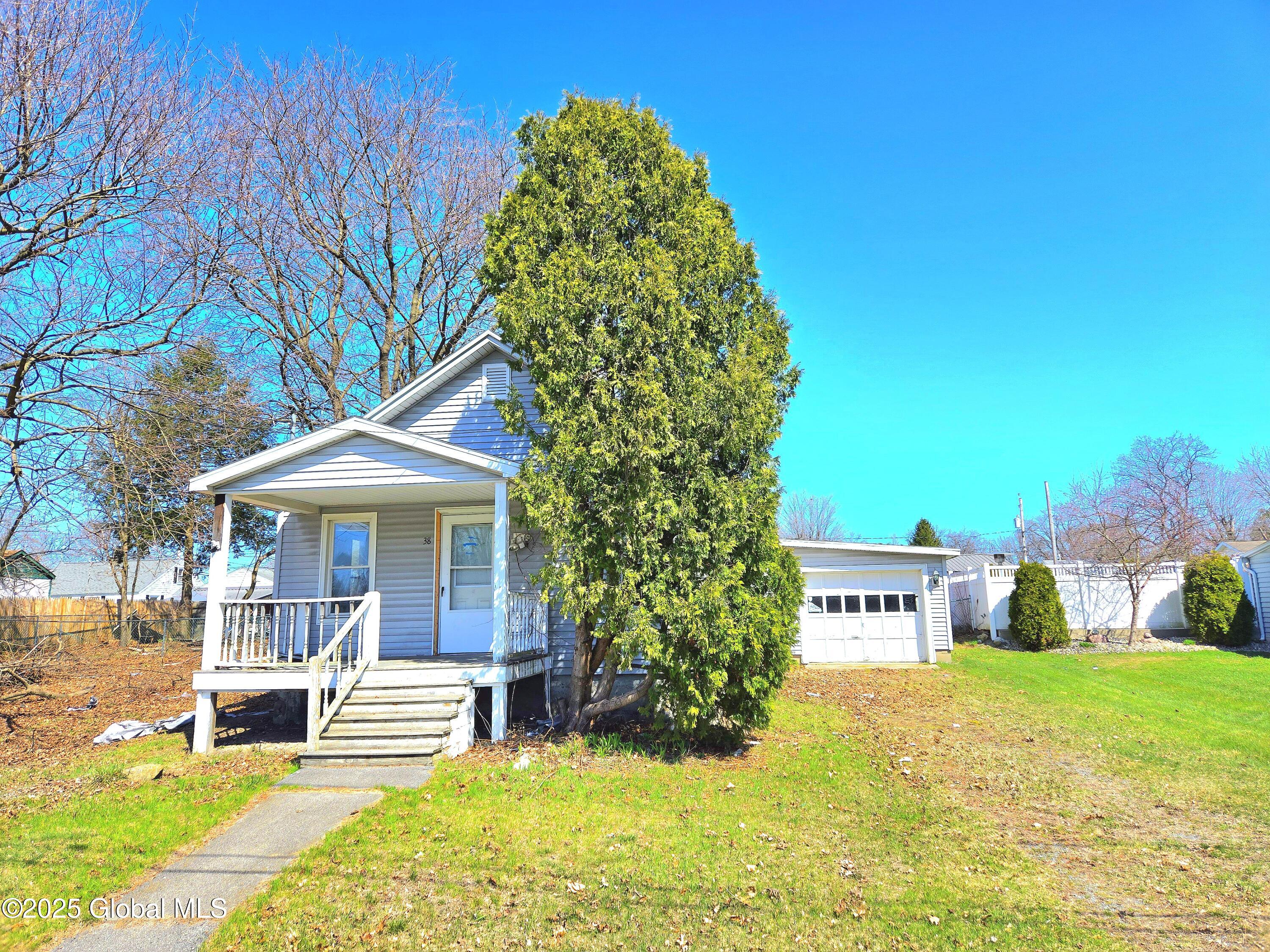 38 7th Avenue, Hudson Falls, New York image 3