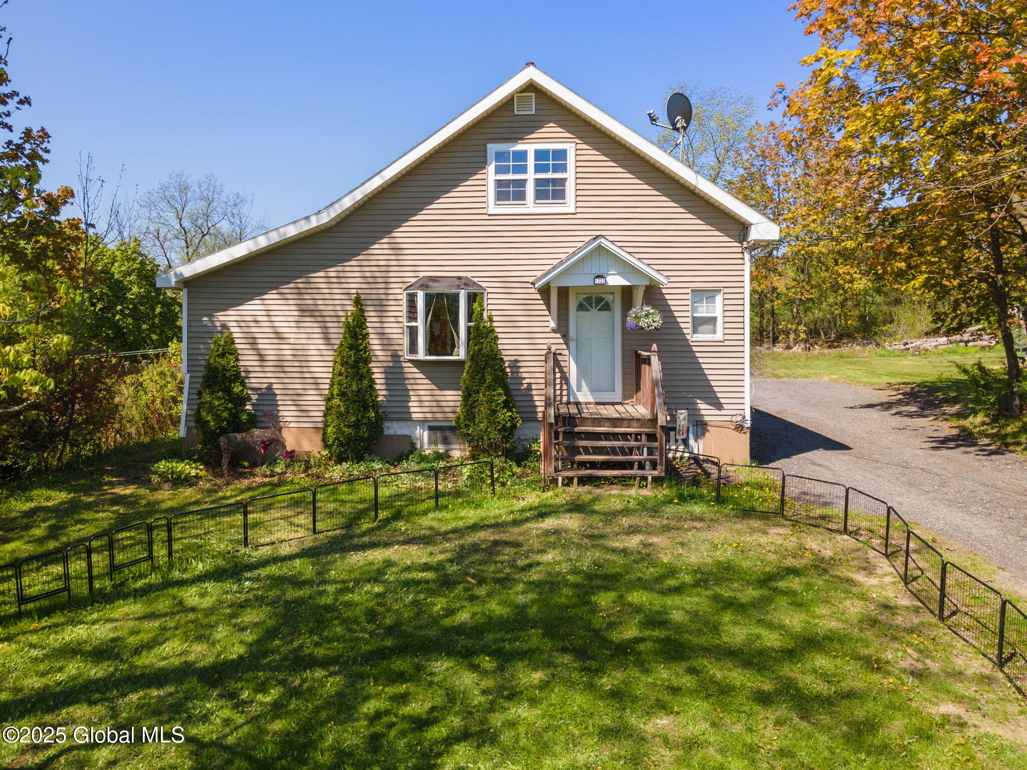 1722 Grovenors Corners Road, Central Bridge, New York image 4