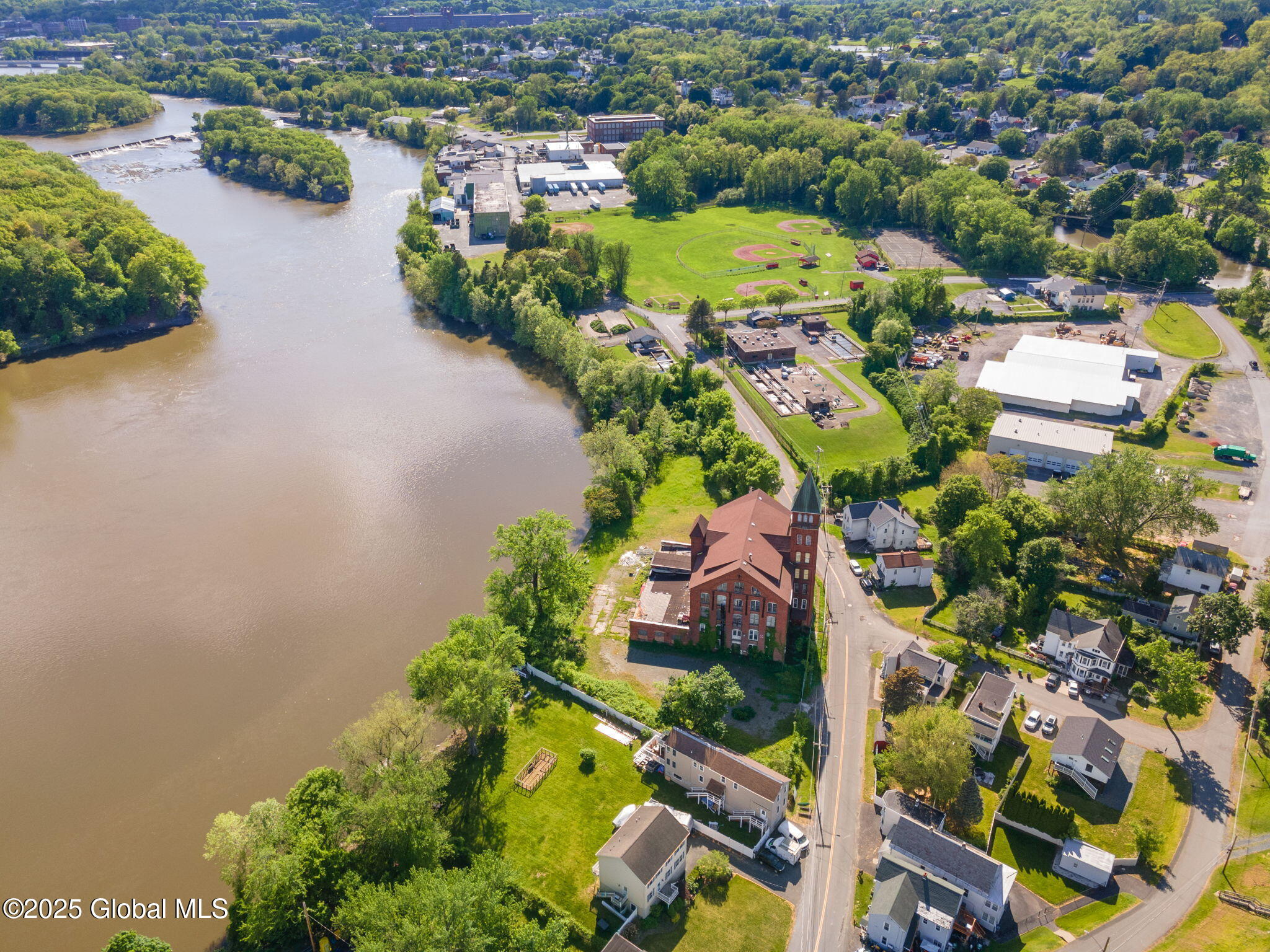 37 Mohawk Avenue, Waterford, New York image 48