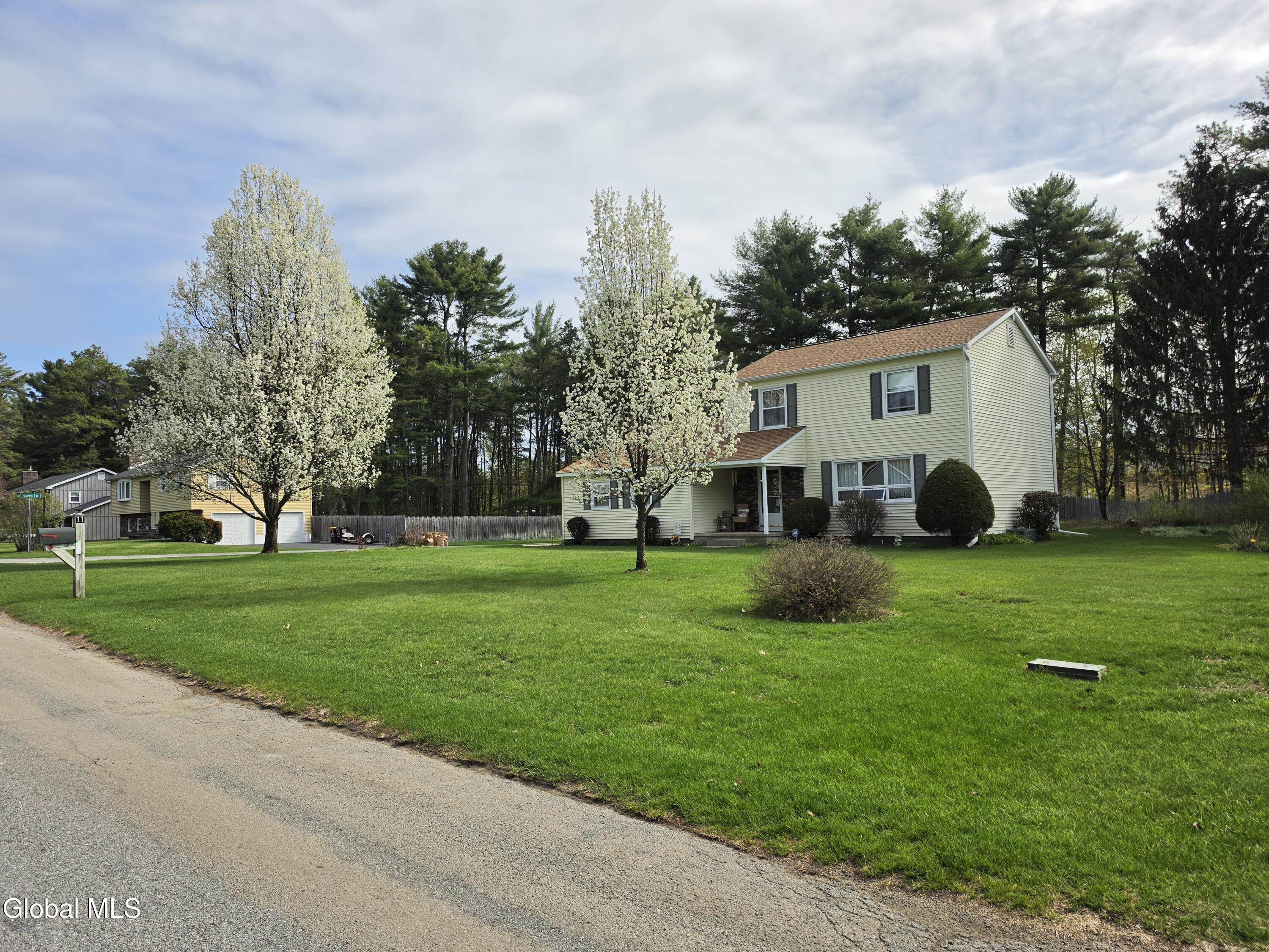 11 Sweetbriar Lane