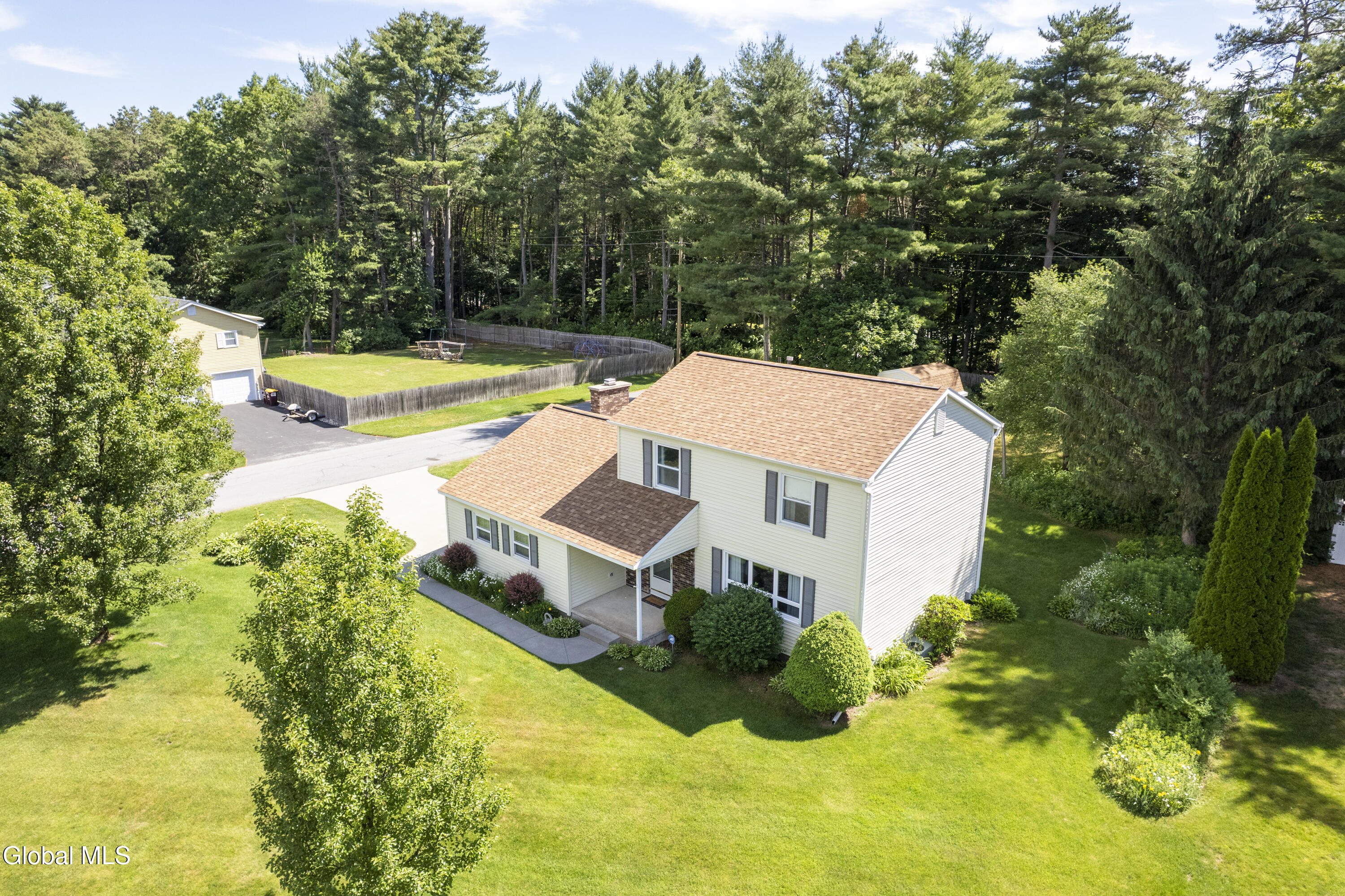11 Sweetbriar Lane