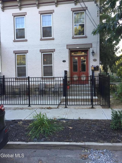 Photo of 69 Lawrence Street #1, Saratoga Springs, NY 12866 (MLS # 202613514)