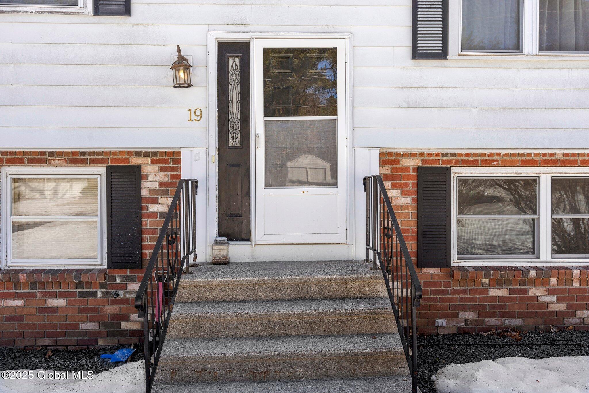 19 Cortland Boulevard, Clifton Park, New York image 4