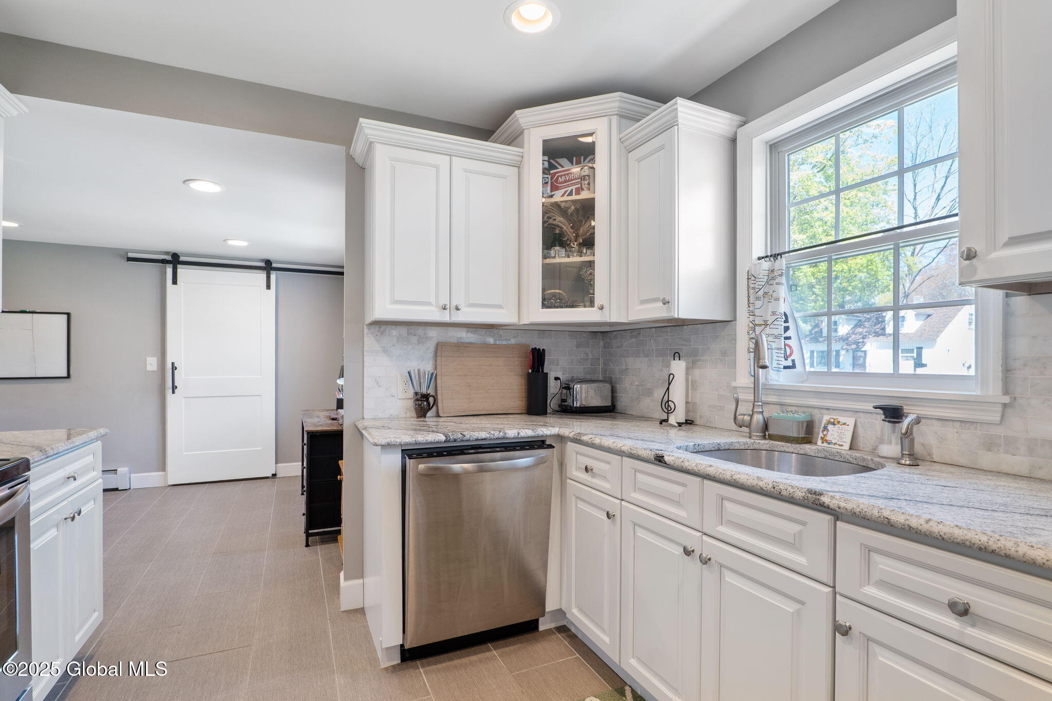 1047 Outer Drive, Schenectady, New York image 11