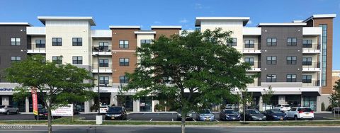 Photo of 15 S CLIFTON COUNTRY Road #208, Clifton Park, NY 12065 (MLS # 202428885) Photo of 15 S CLIFTON COUNTRY Road #208, Clifton Park, NY 12065 (MLS # 202428885)