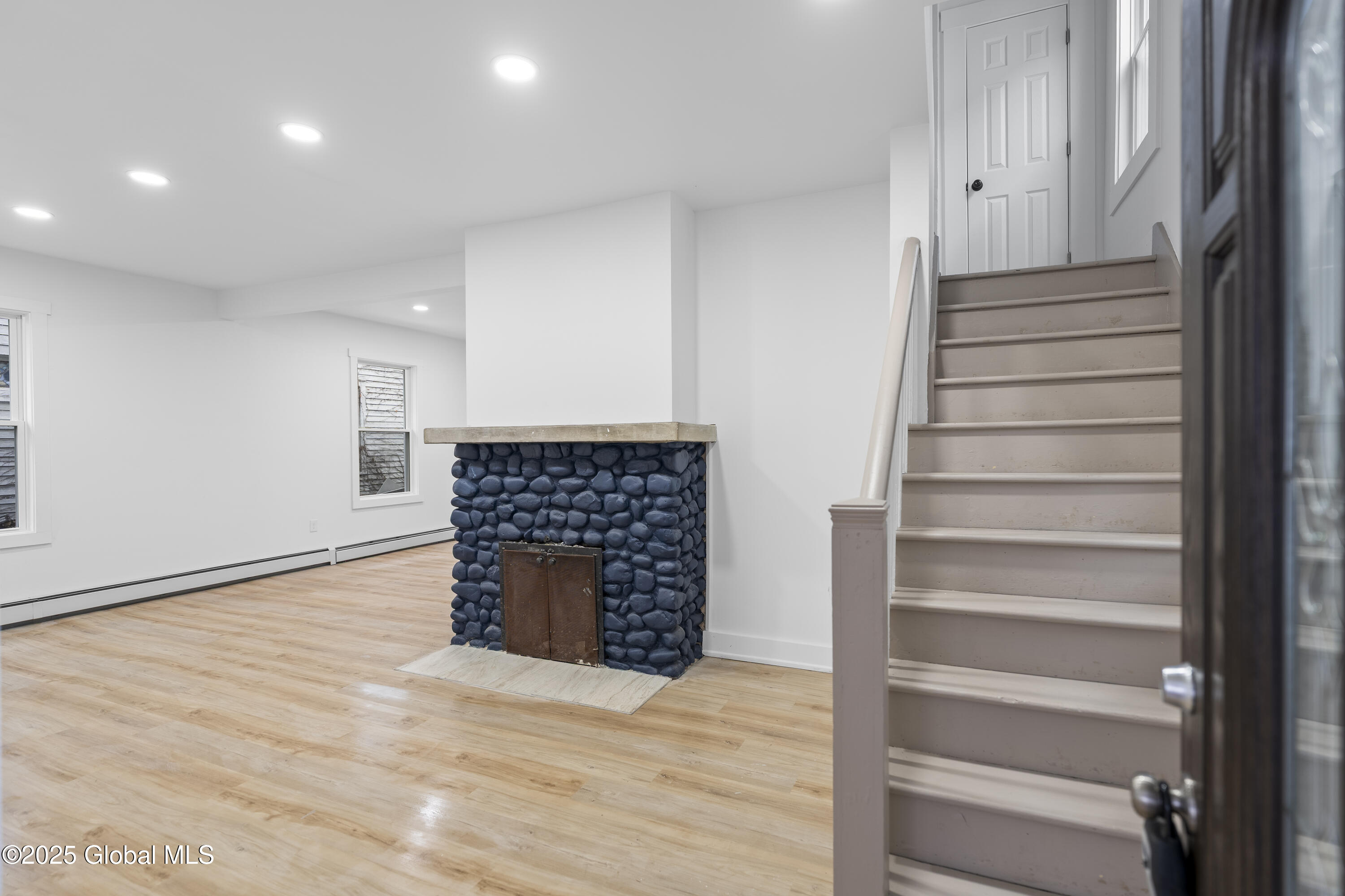 38 W Erie Street, Albany, New York image 5