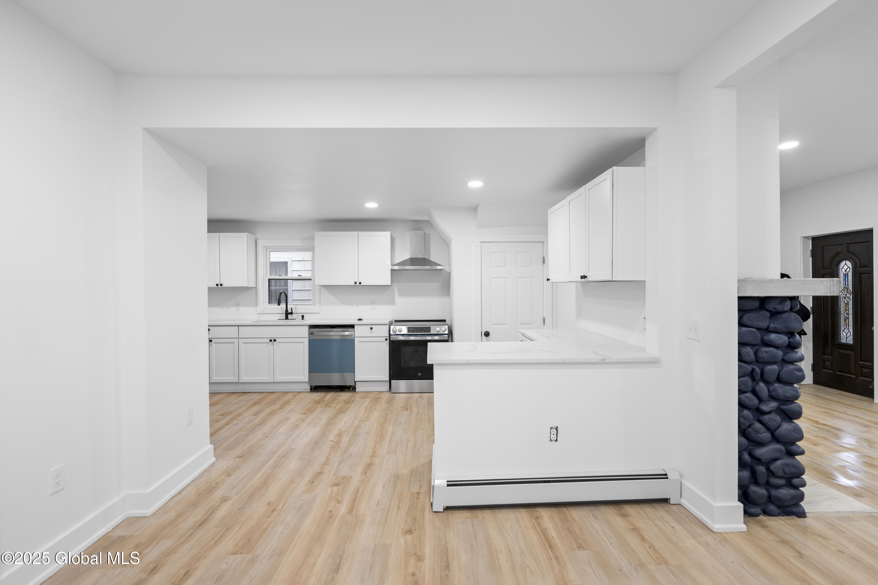38 W Erie Street, Albany, New York image 11
