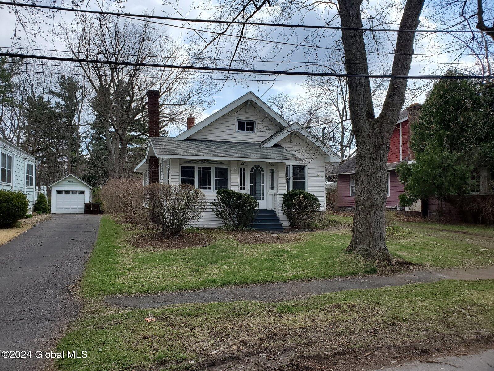 20 Lincoln Avenue, Delmar, New York image 3