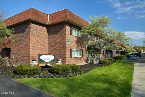 Photo of 21 Wells Street #301, Saratoga Springs, NY 12866 (MLS # 202528555) Photo of 21 Wells Street #301, Saratoga Springs, NY 12866 (MLS # 202528555)
