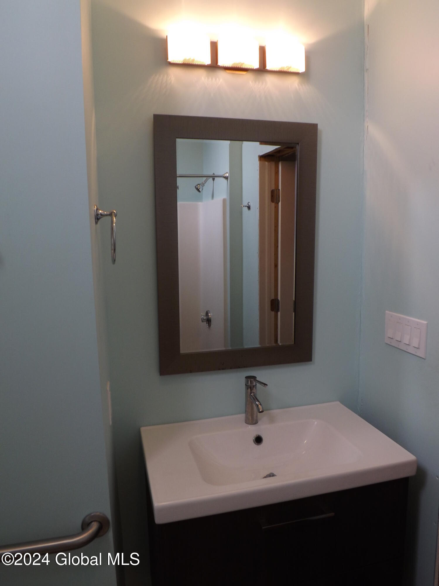 Schenectady, New York 12305, United States, ,Commercial,Pending,27406