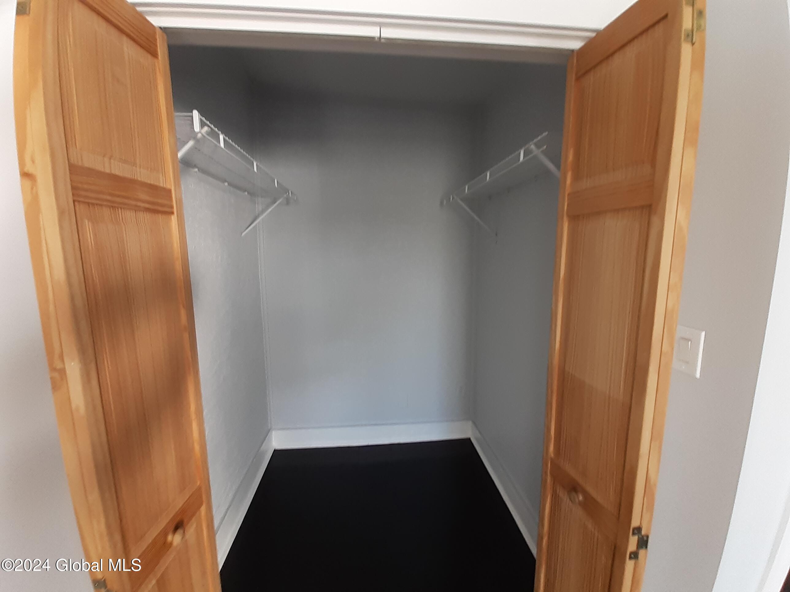Schenectady, New York 12305, United States, ,Commercial,Pending,27406