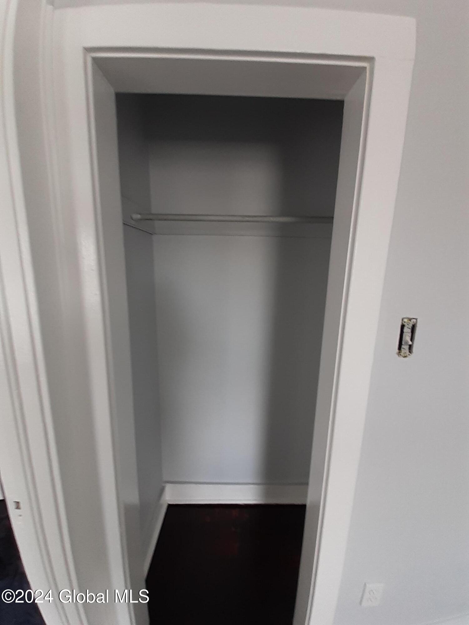 Schenectady, New York 12305, United States, ,Commercial,Pending,27406