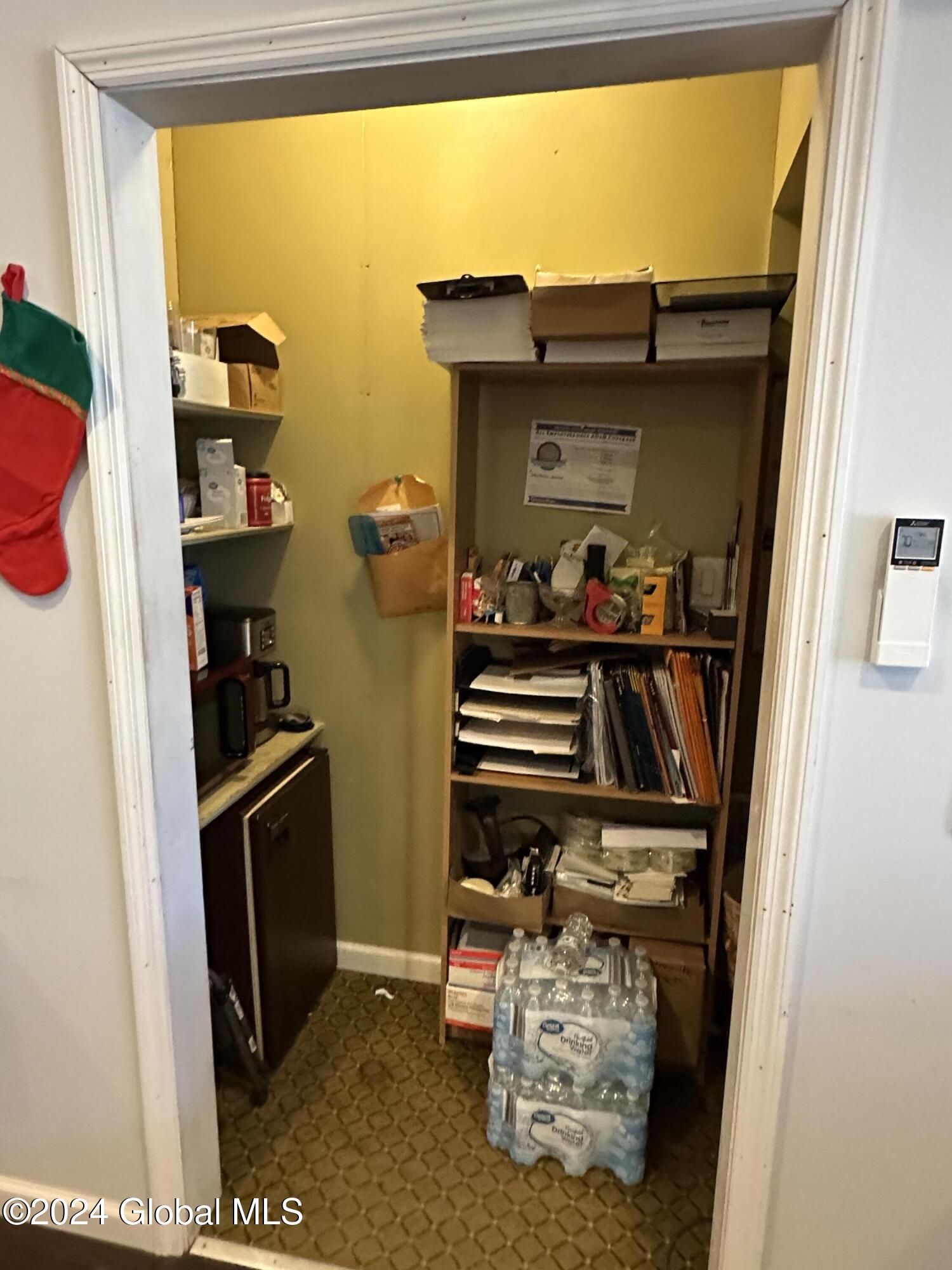 Schenectady, New York 12305, United States, ,Commercial,Pending,27406