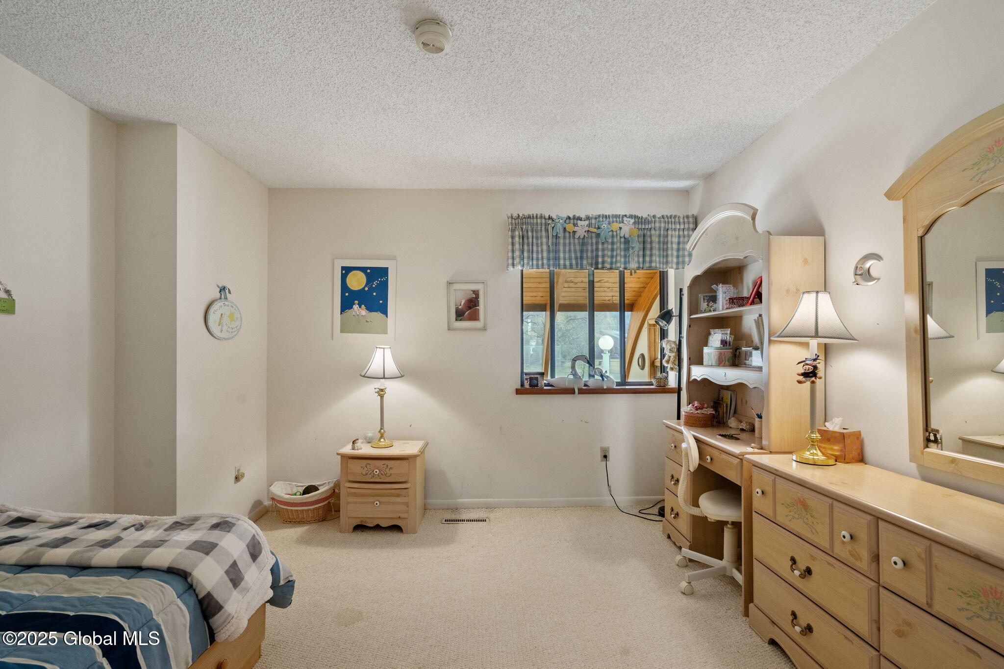 26 Loudonwood East Ave, Loudonville, New York image 30