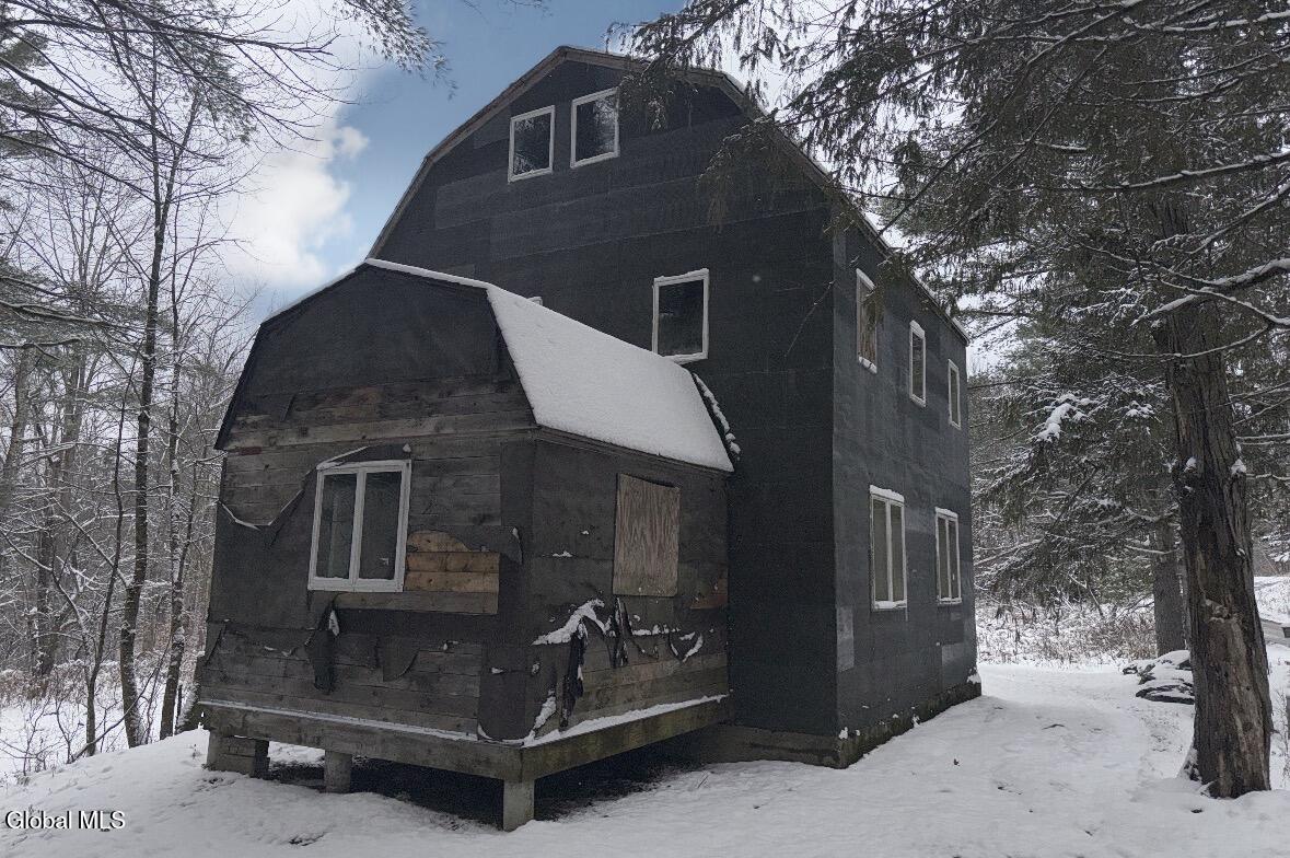 295 Black River Road