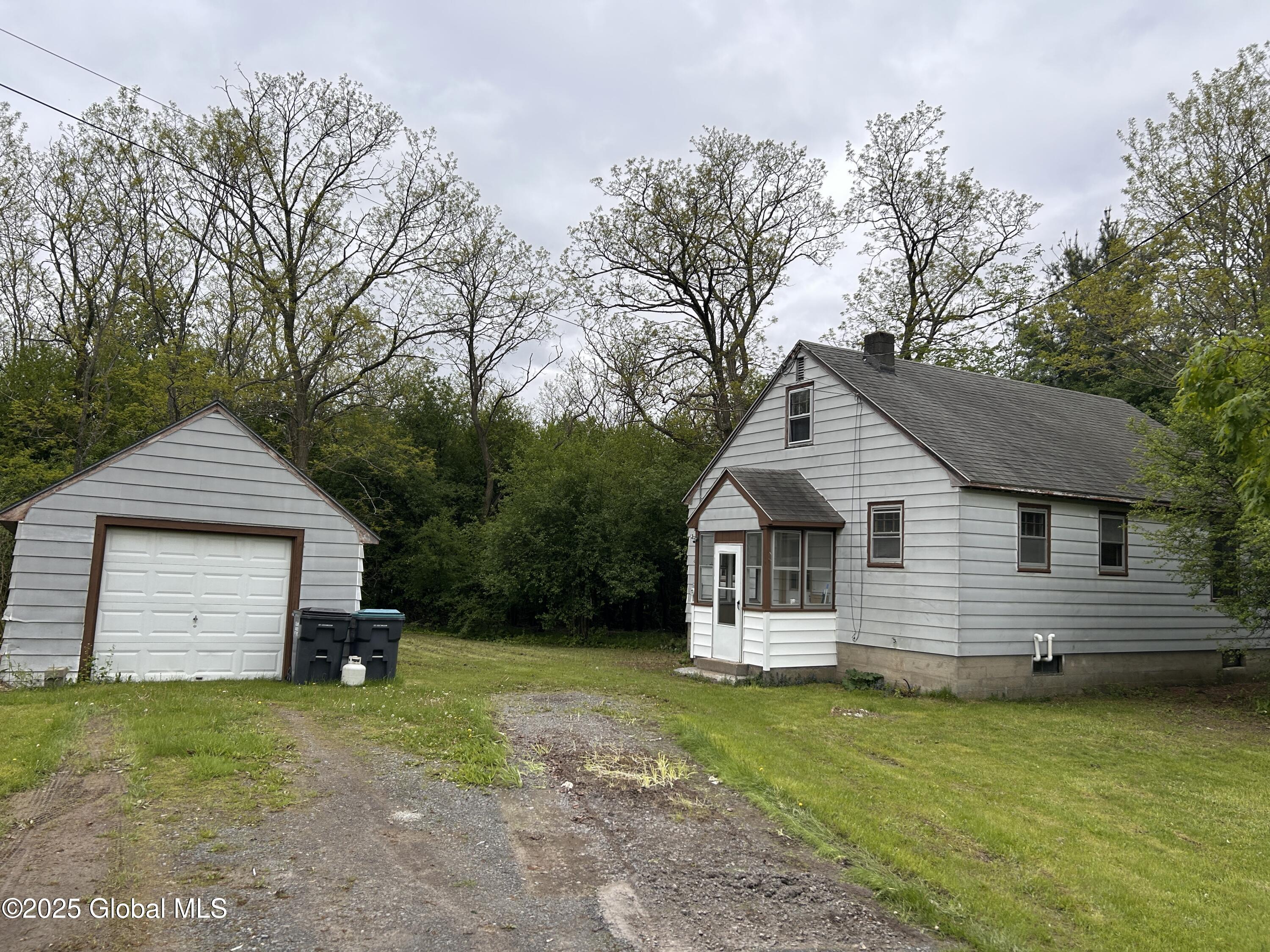 1097 Church Rd Road, Glenville, New York image 2