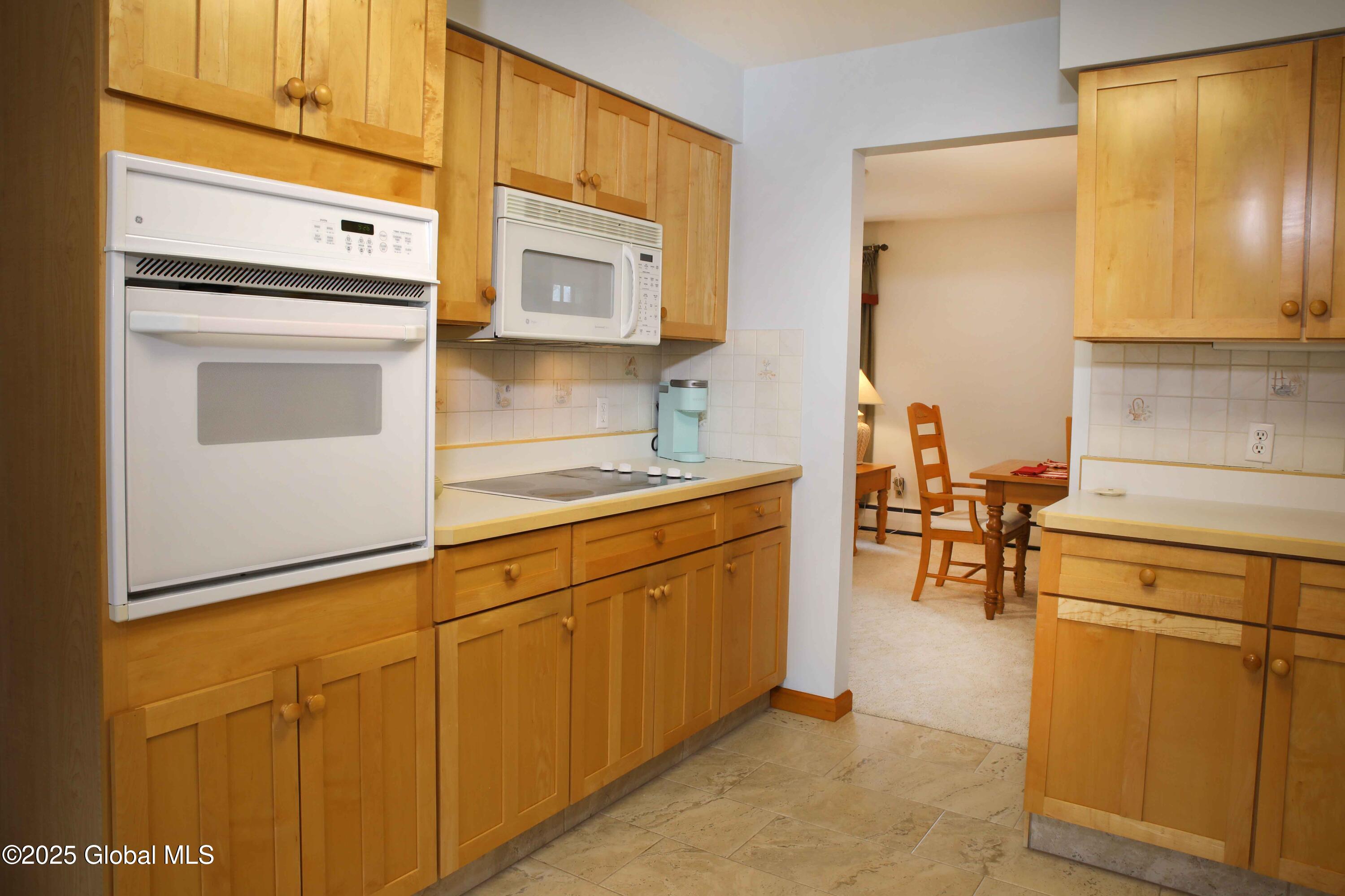 20 New Street, Amsterdam, New York image 4