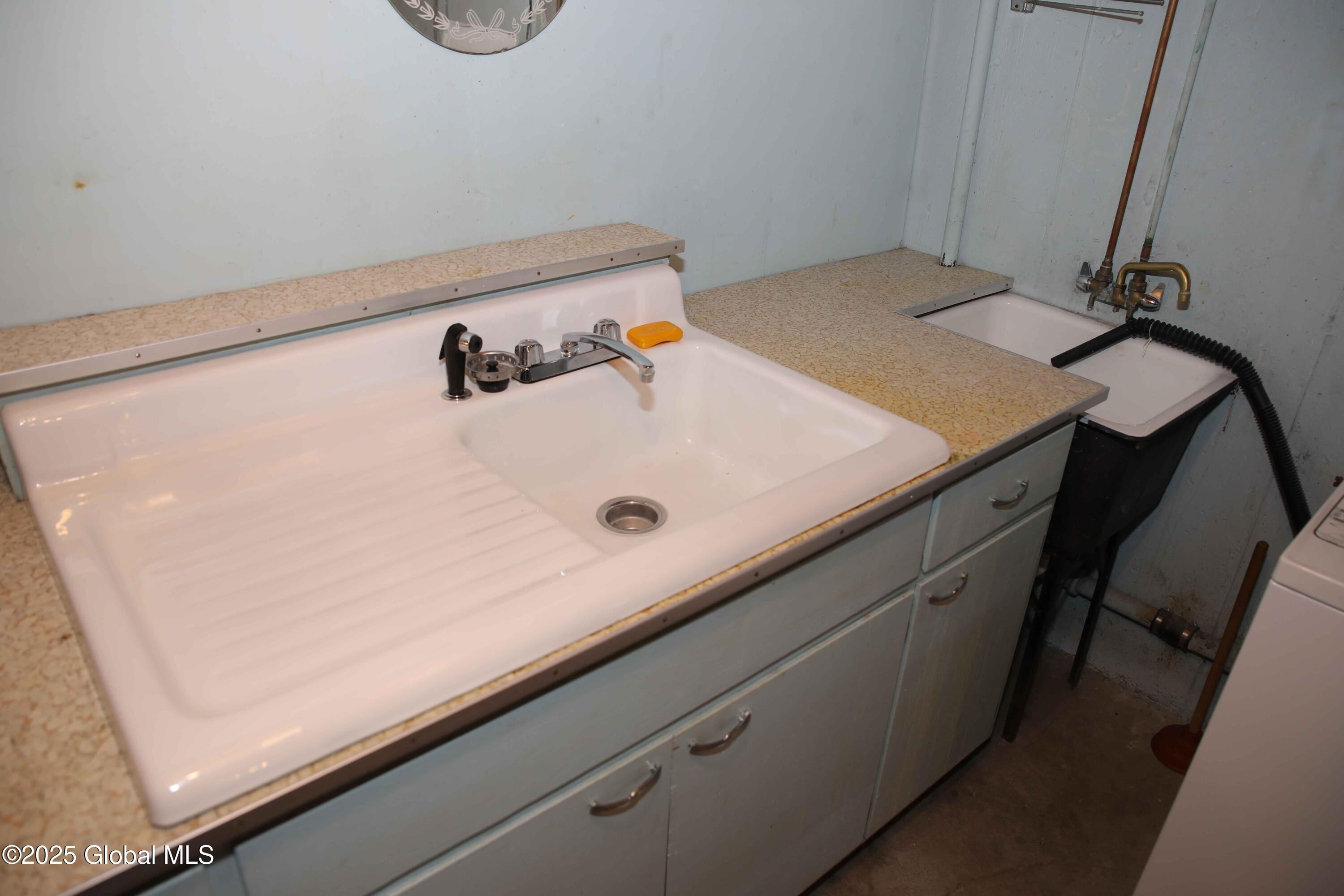 20 New Street, Amsterdam, New York image 30