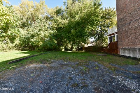 Photo of 53 First St, Albany, NY 12210 (MLS # 202528547) Photo of 53 First St, Albany, NY 12210 (MLS # 202528547)