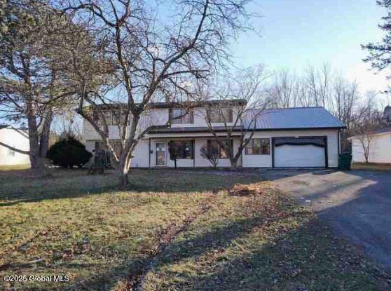 4357 Sunset Court, Lockport, New York image 1