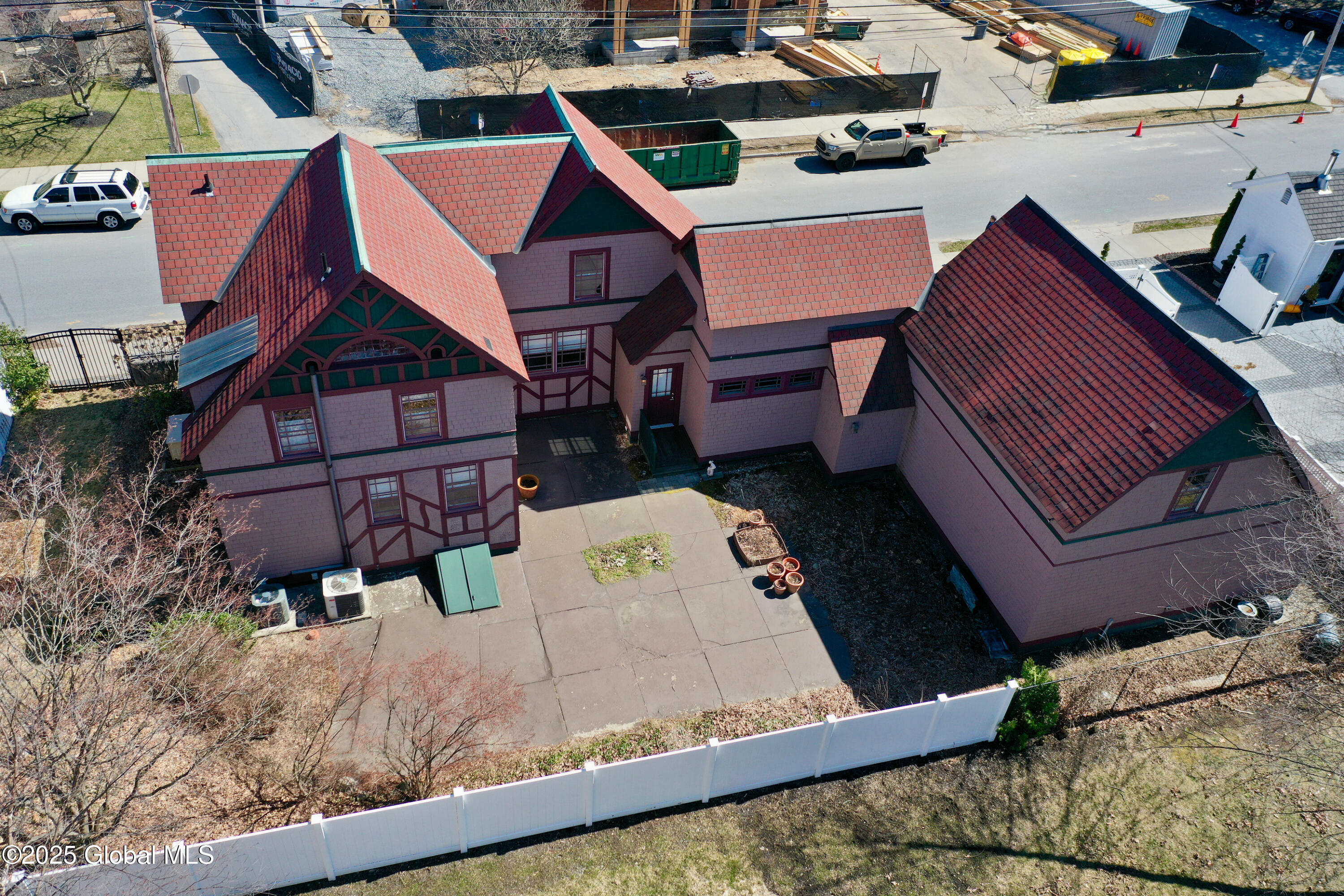 125 Regent Street, Saratoga Springs, New York image 4
