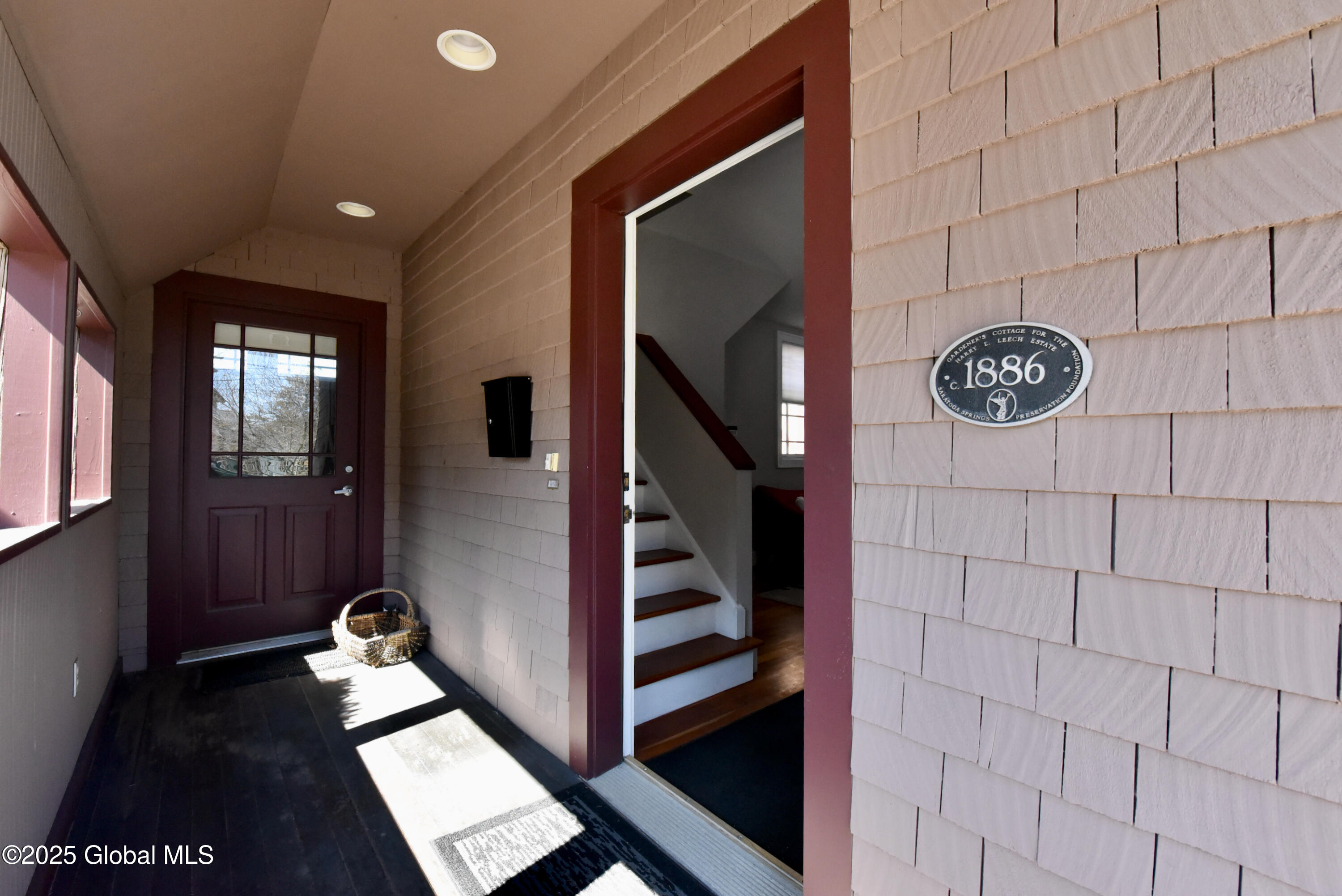 125 Regent Street, Saratoga Springs, New York image 5