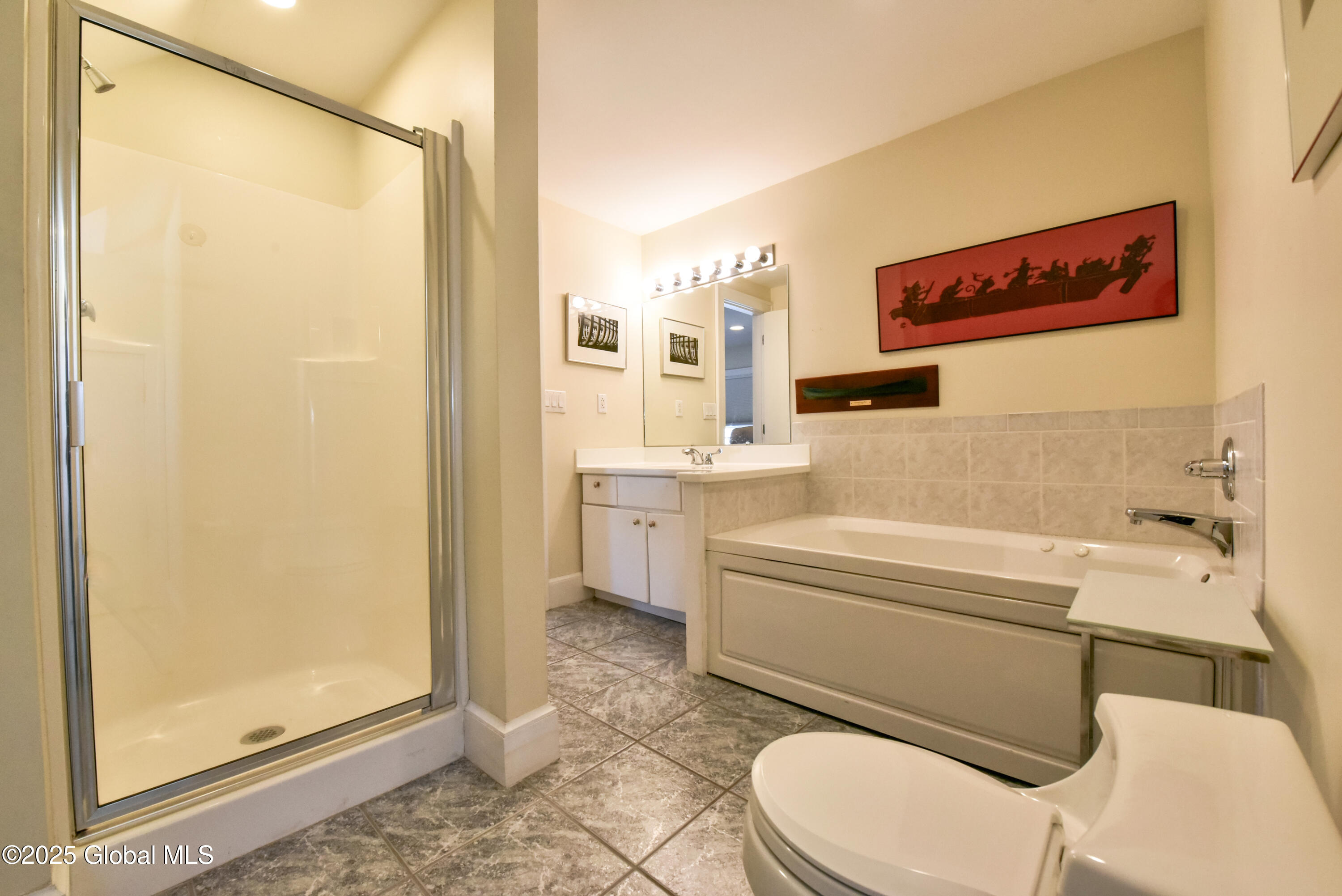 125 Regent Street, Saratoga Springs, New York image 40