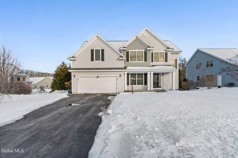 Photo of 256 N Alandale Avenue, Schenectady, NY 12304 (MLS # 202612434)