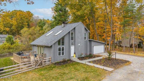Photo of 808 Plank Road Rd, Clifton Park, NY 12065 (MLS # 202528320)