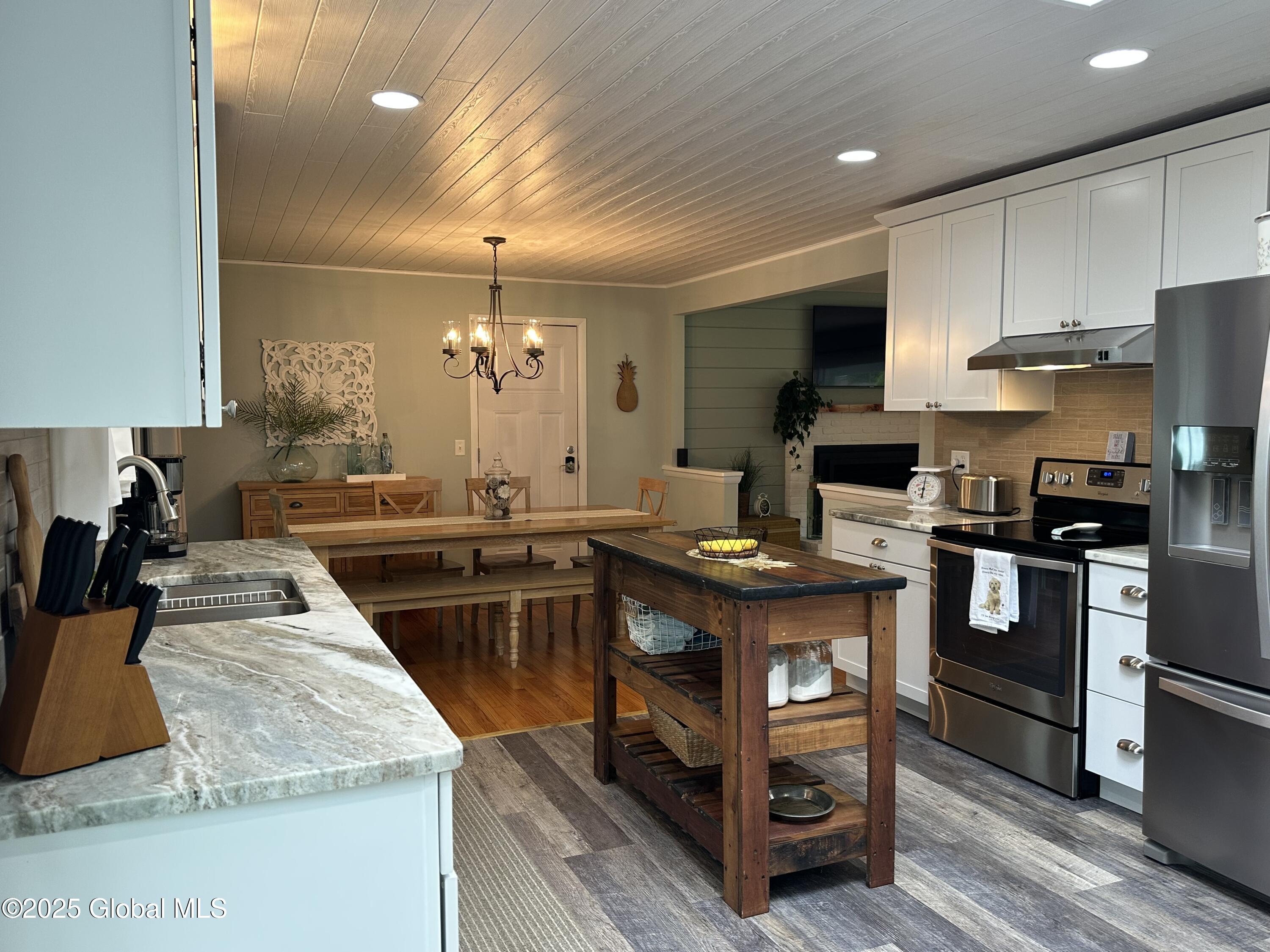 25 Sylvan Avenue, Queensbury, New York image 20