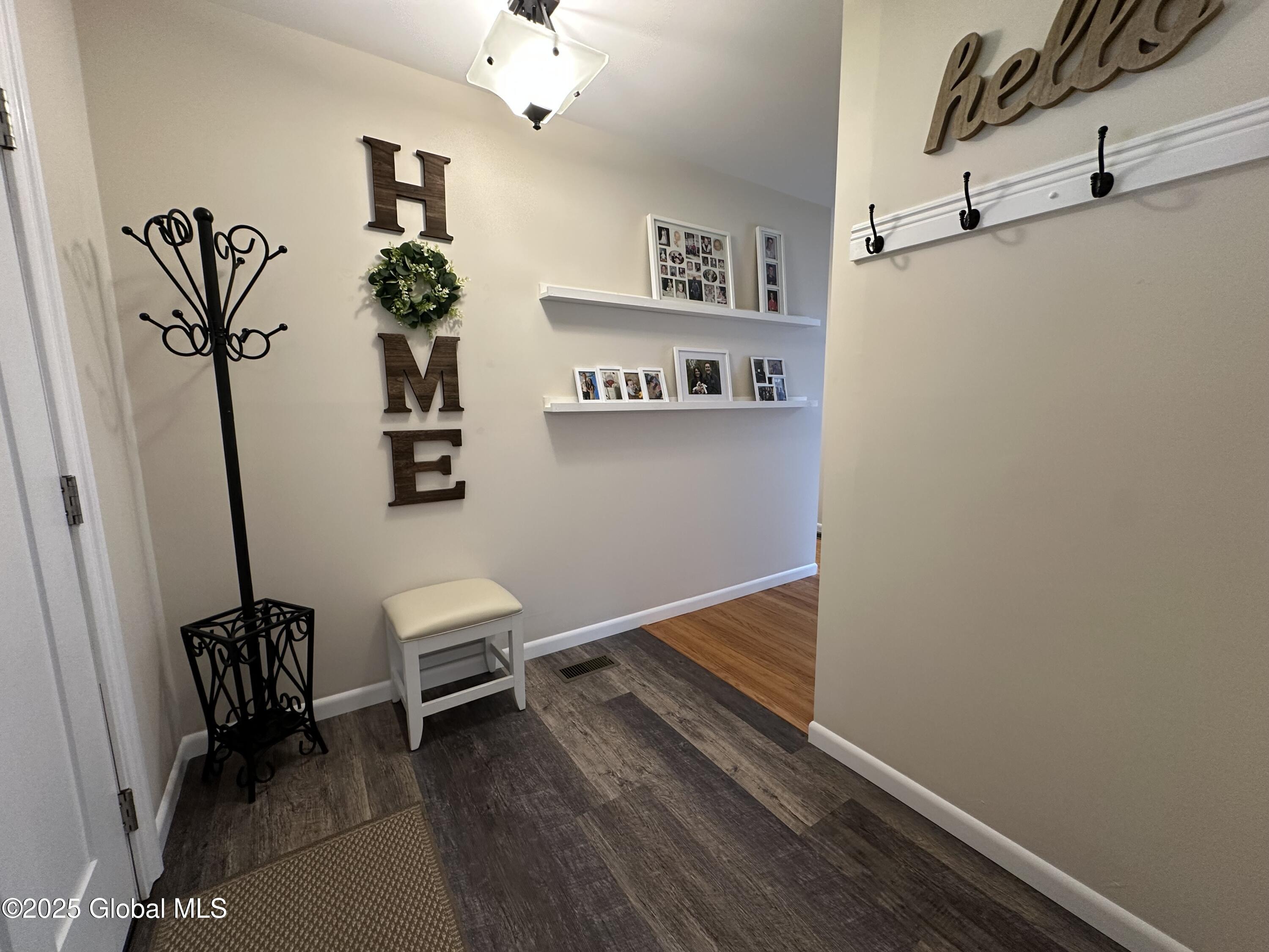 25 Sylvan Avenue, Queensbury, New York image 9