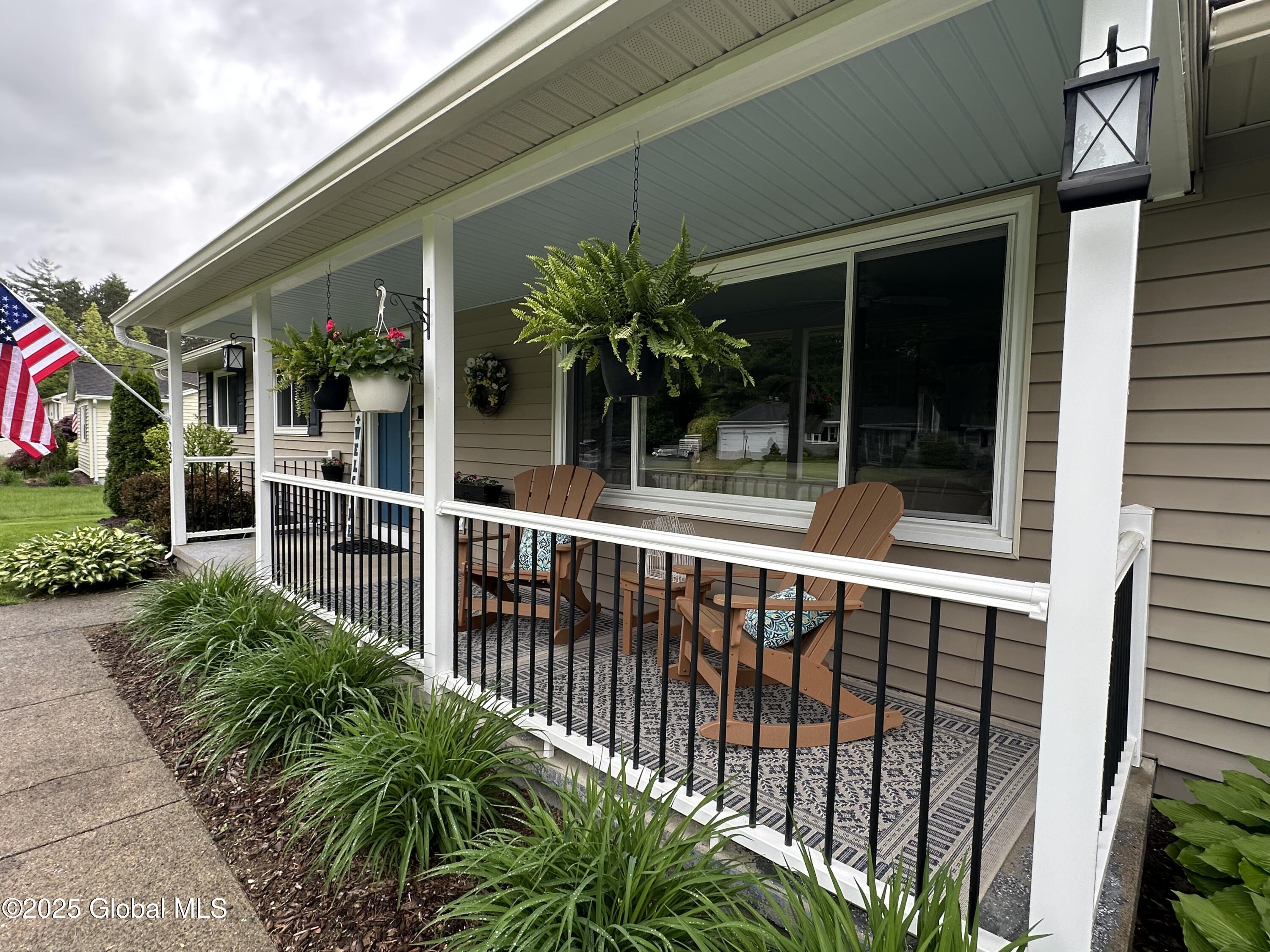 25 Sylvan Avenue, Queensbury, New York image 4