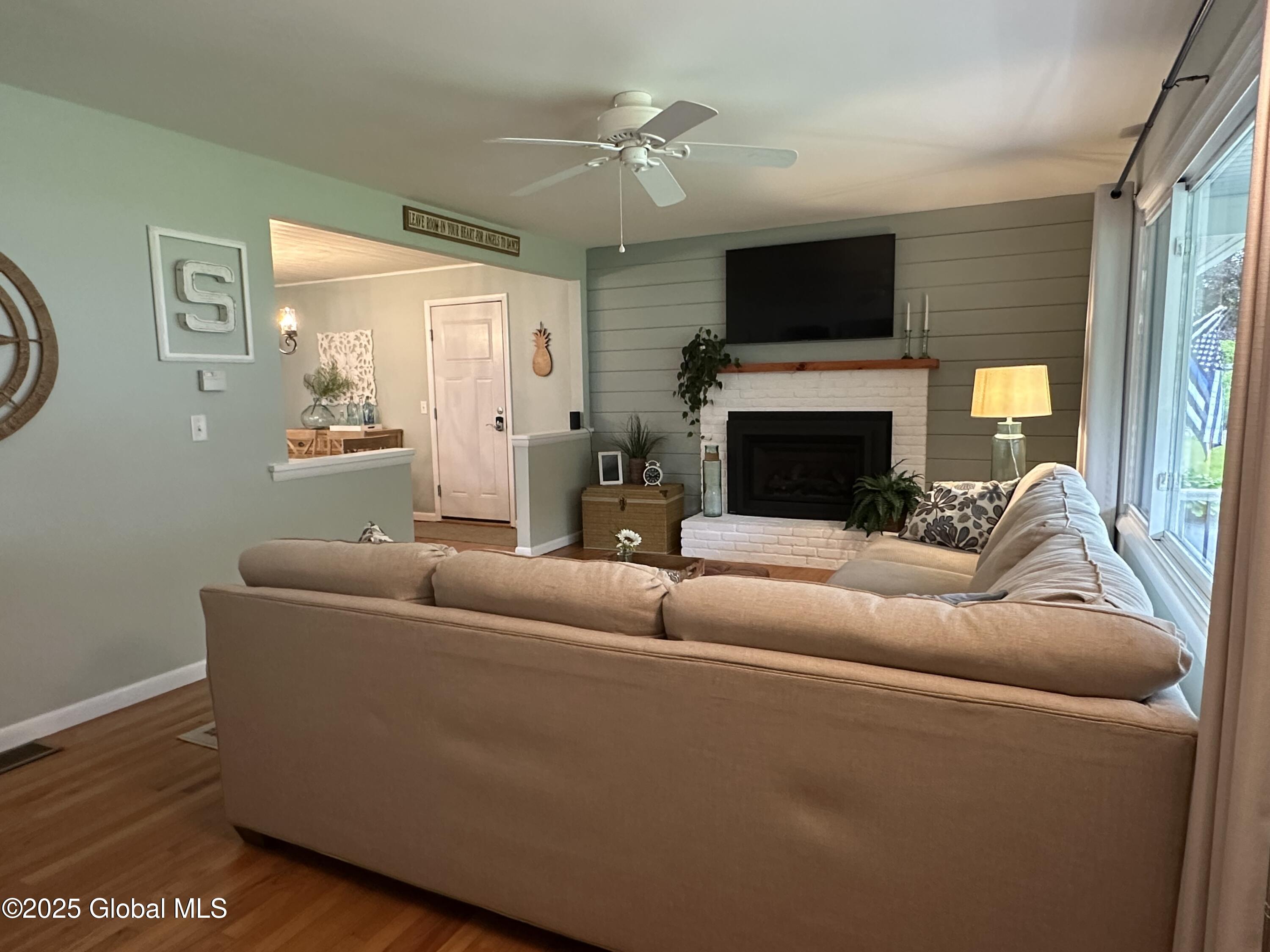 25 Sylvan Avenue, Queensbury, New York image 11