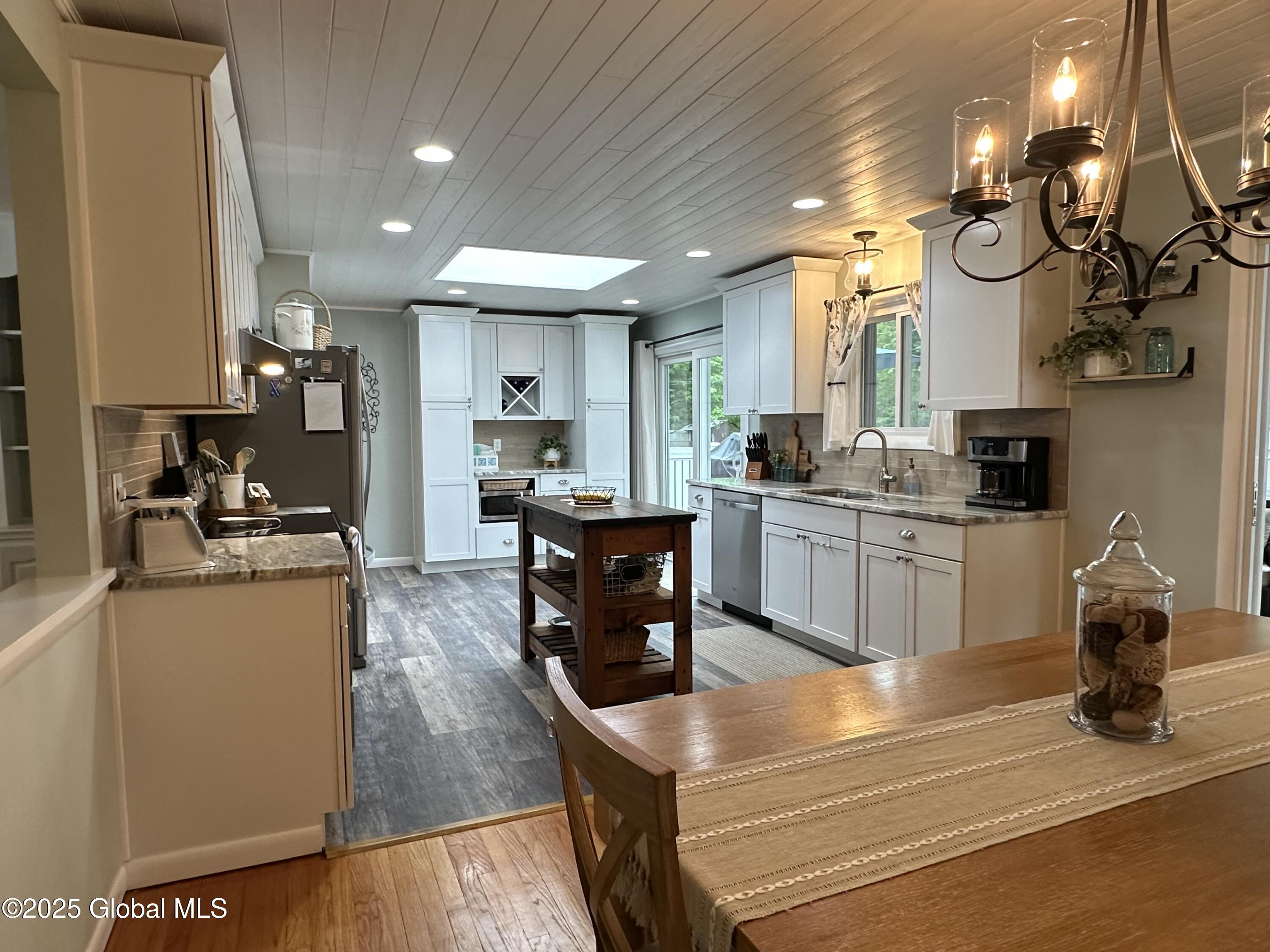 25 Sylvan Avenue, Queensbury, New York image 21