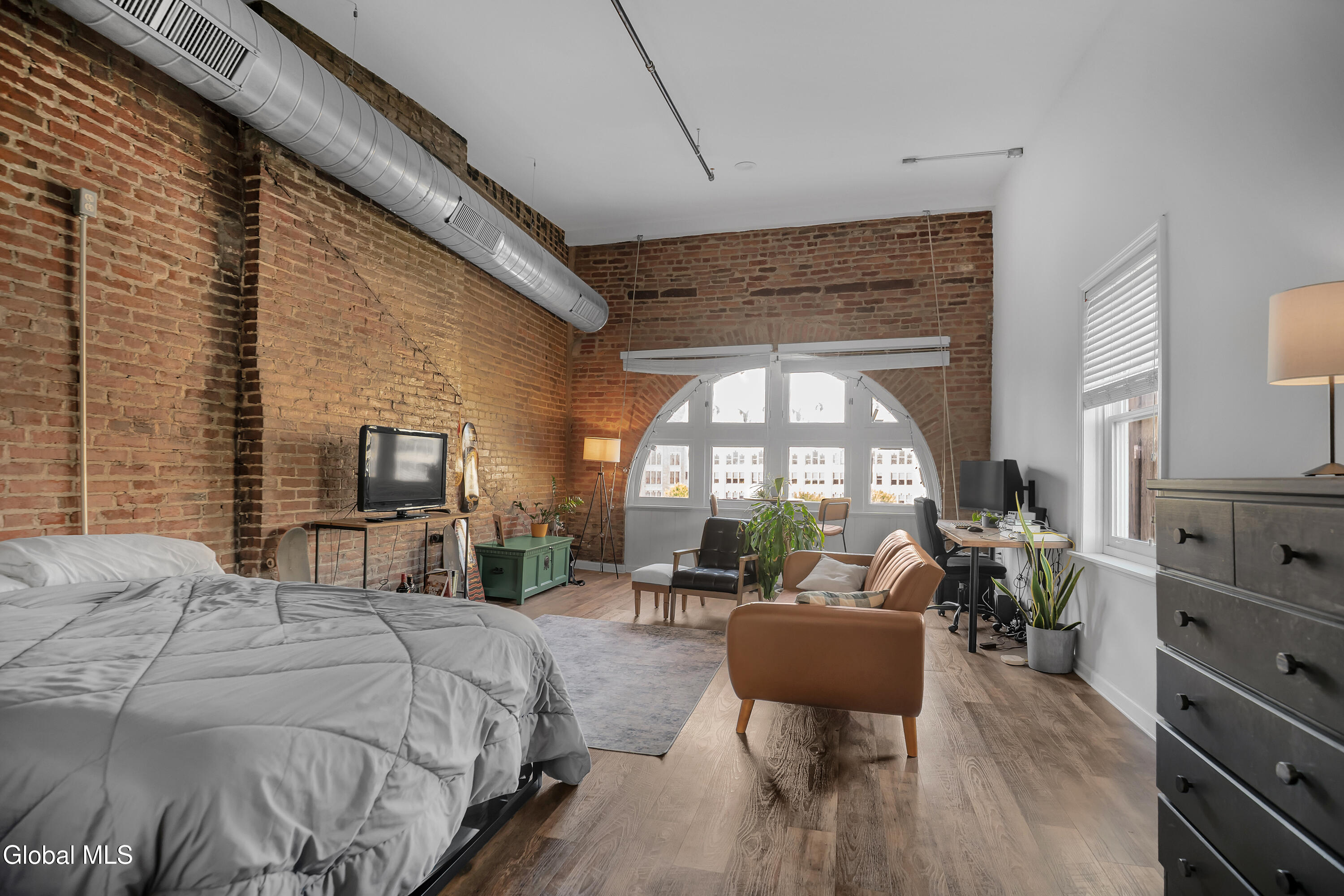 402 Broadway
