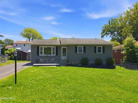 Photo of 34 Mountainview Avenue, Albany, NY 12208 (MLS # 202619664)