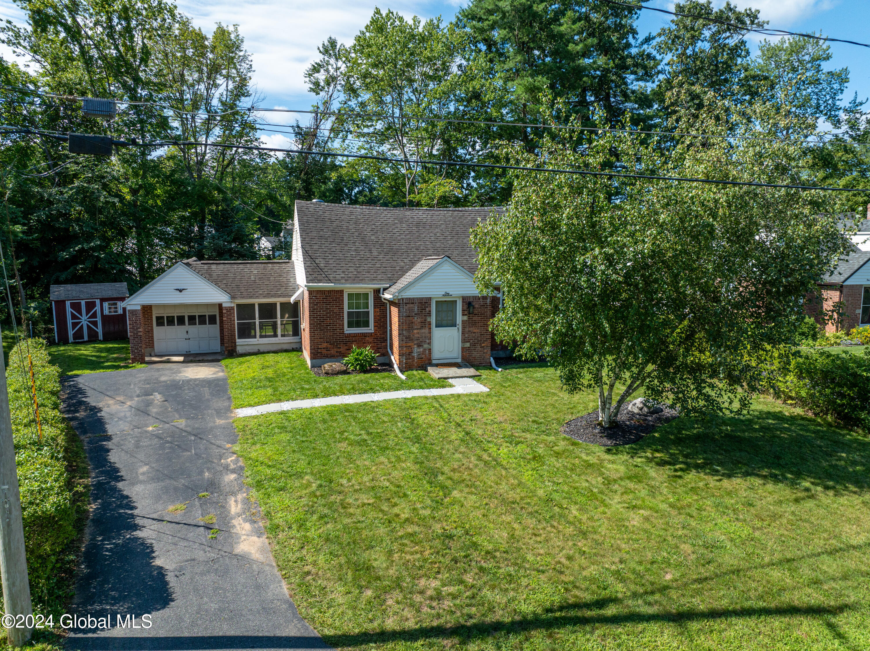 119 Vaughn Drive, Guilderland, New York image 3