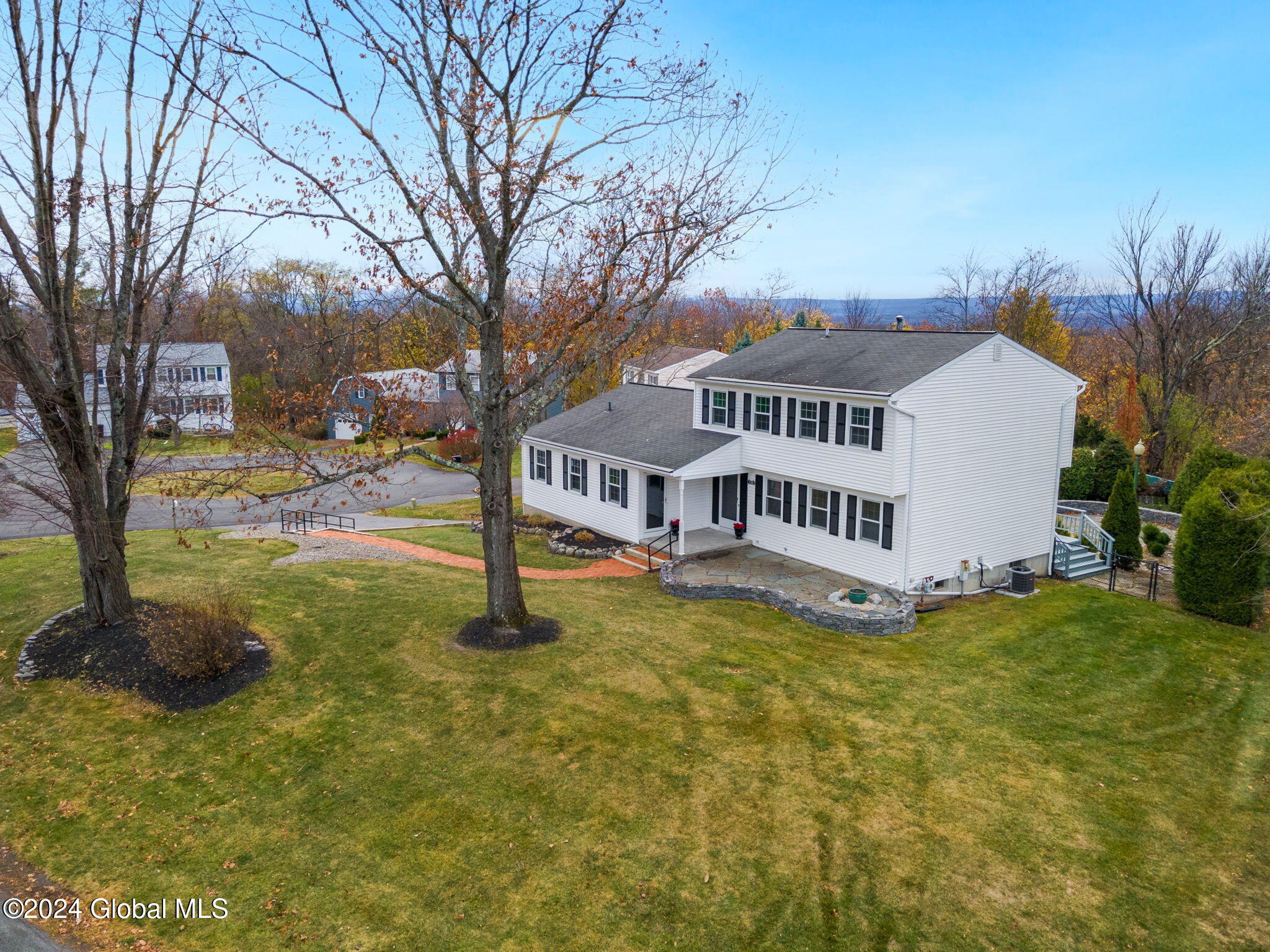 132 Horizon View Drive, East Greenbush, New York image 2